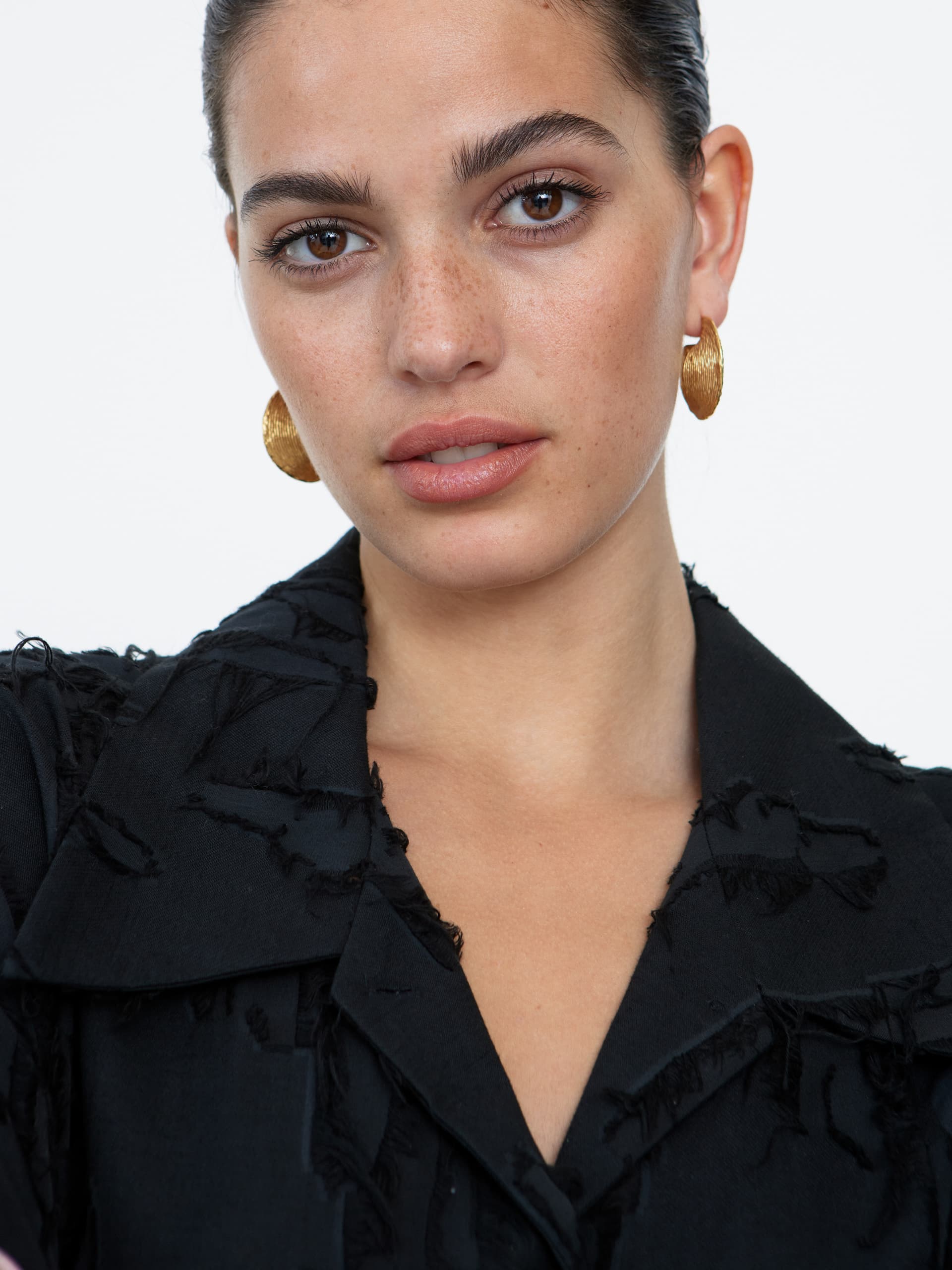 1013_3c42dcca36-haim_gold-plated-silver_004-large