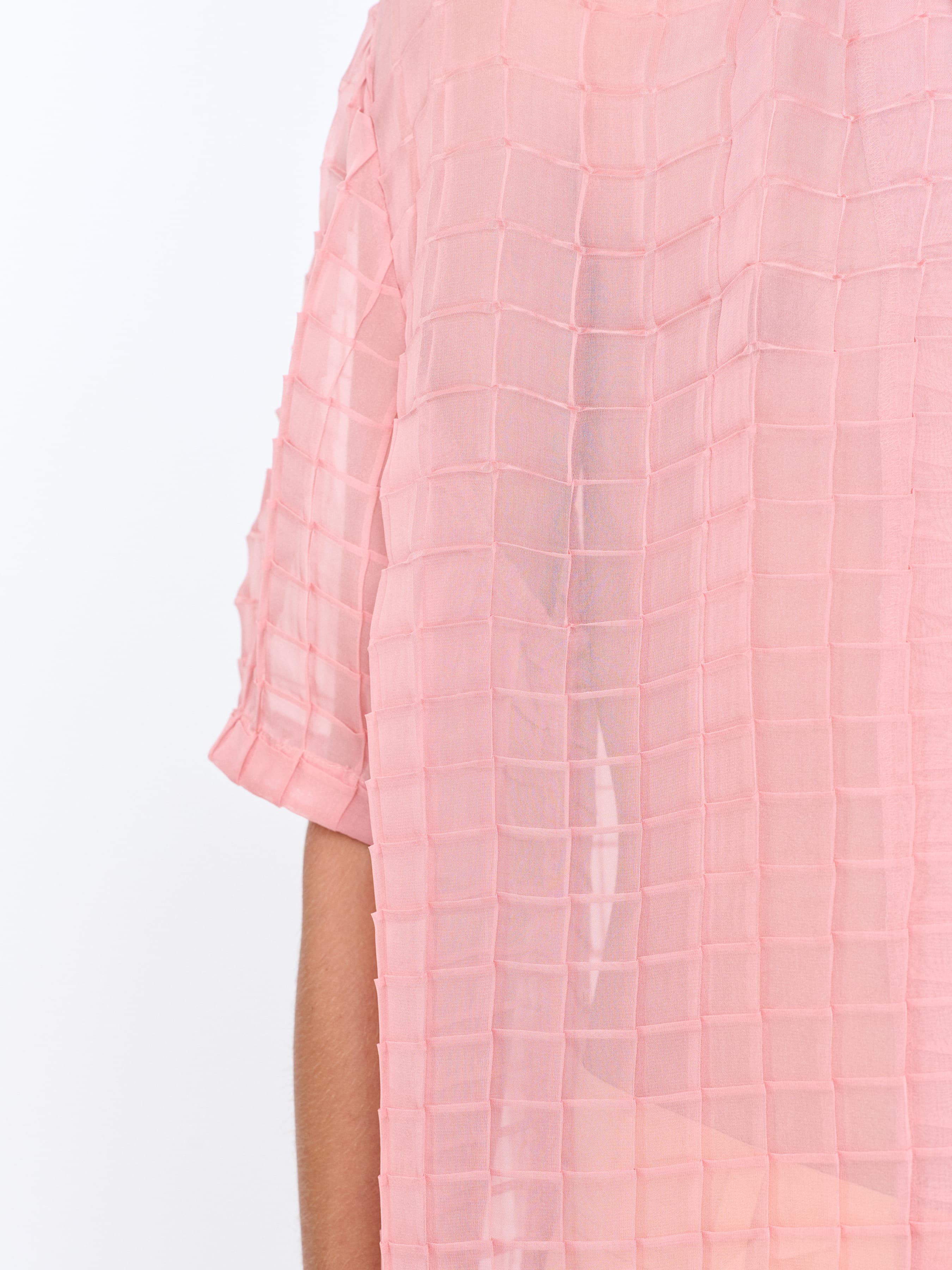1096_ad23aeee91-sergio-shirt_sheer-pink-pleat_059-large