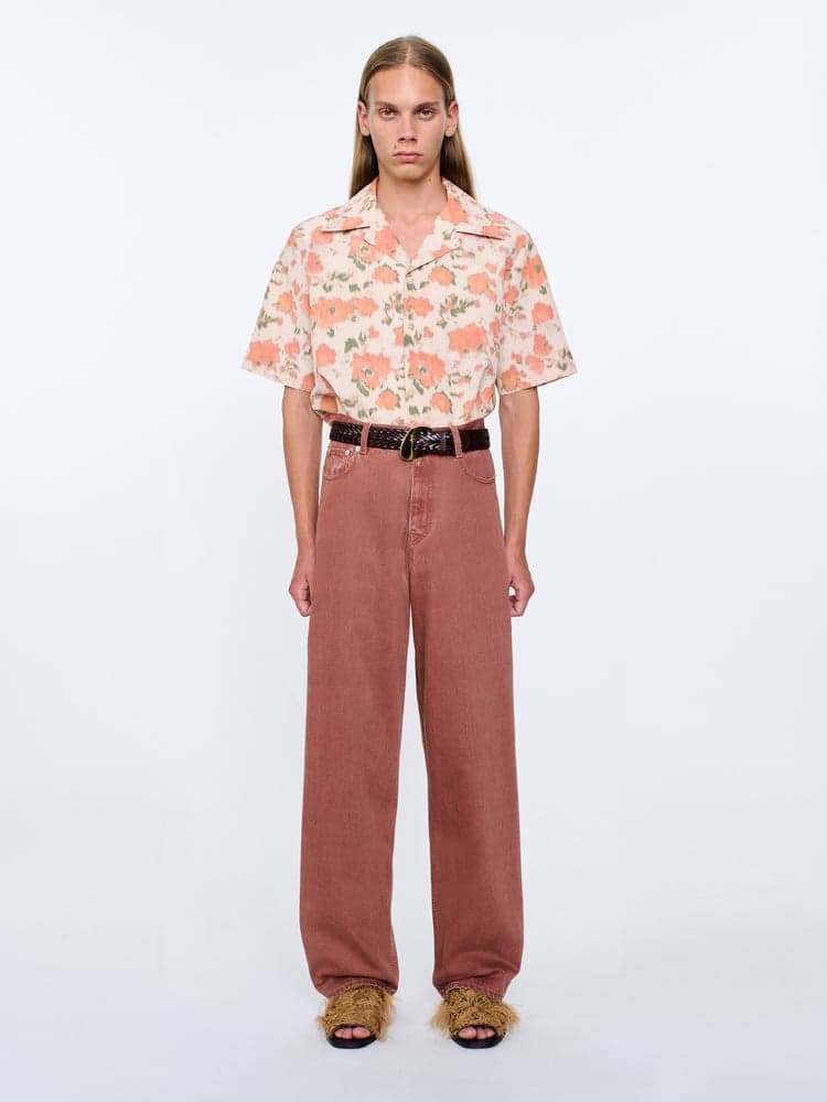 1130_16f3d9b49a-wide-cut-jeans_faded-red_009-full