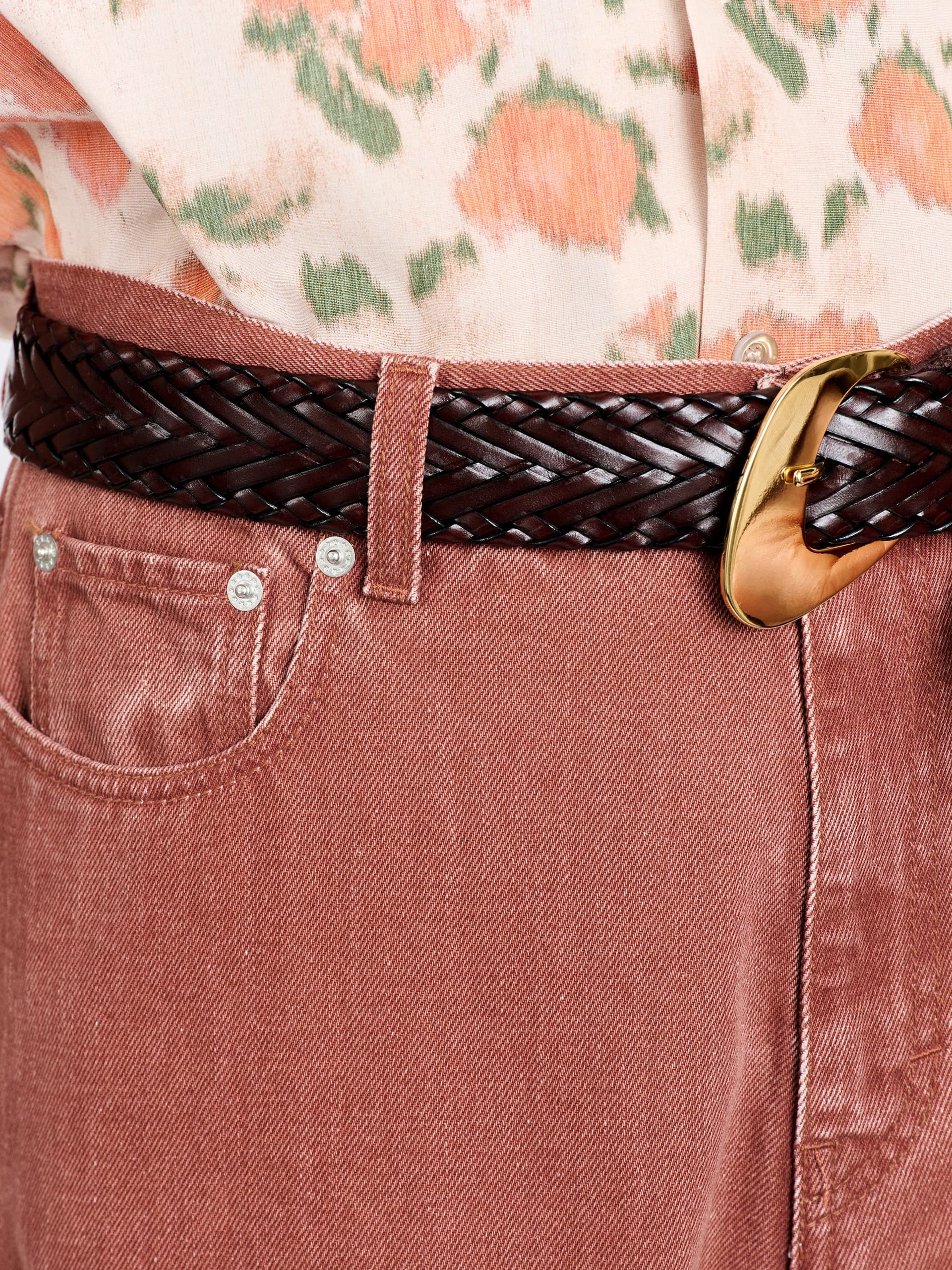 1130_1b671b9655-wide-cut-jeans_faded-red_014-large