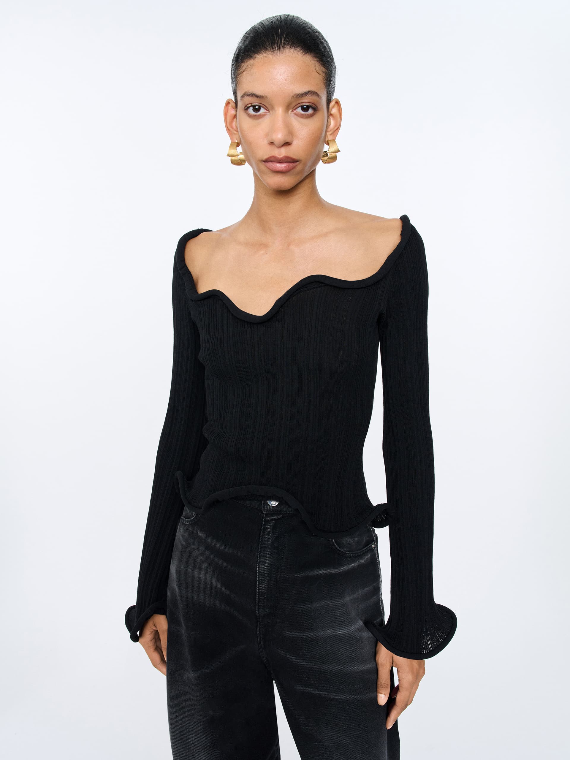 1201_2dbebece2a-giselle-sweater_black-rib_019-large