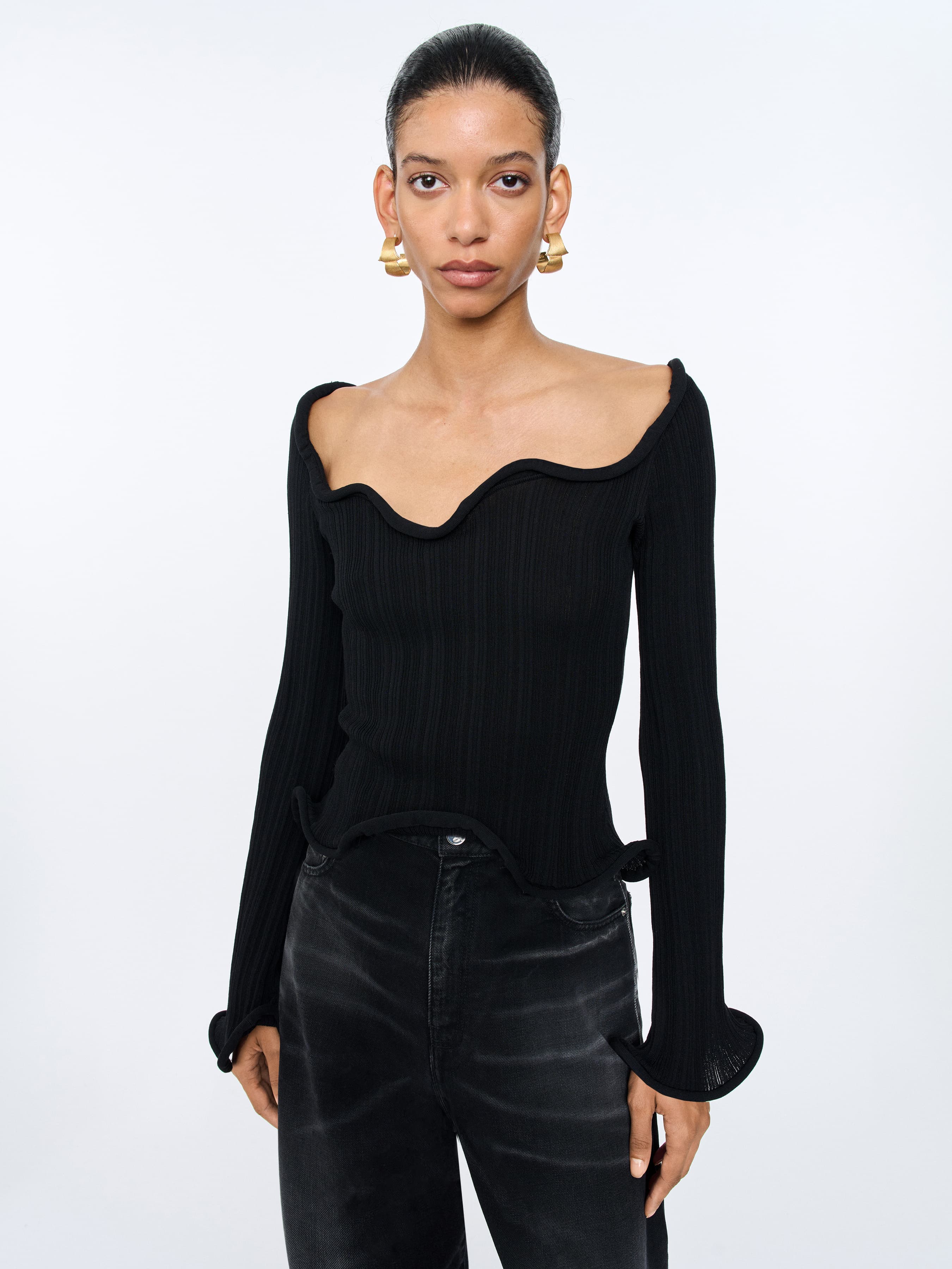 1201_2dbebece2a-giselle-sweater_black-rib_0198902-large