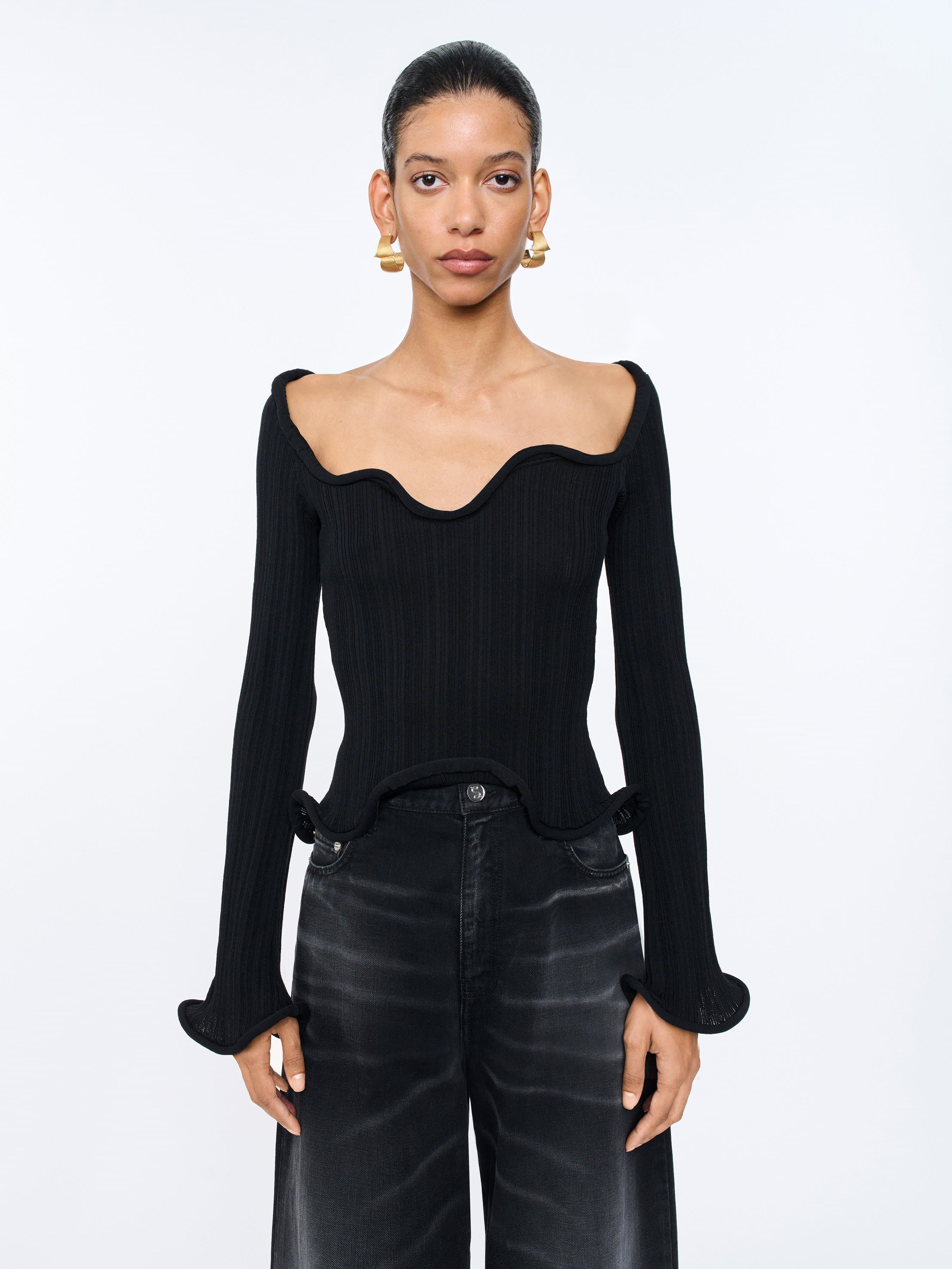 1201_51495e44bd-giselle-sweater_black-rib_0128900-large