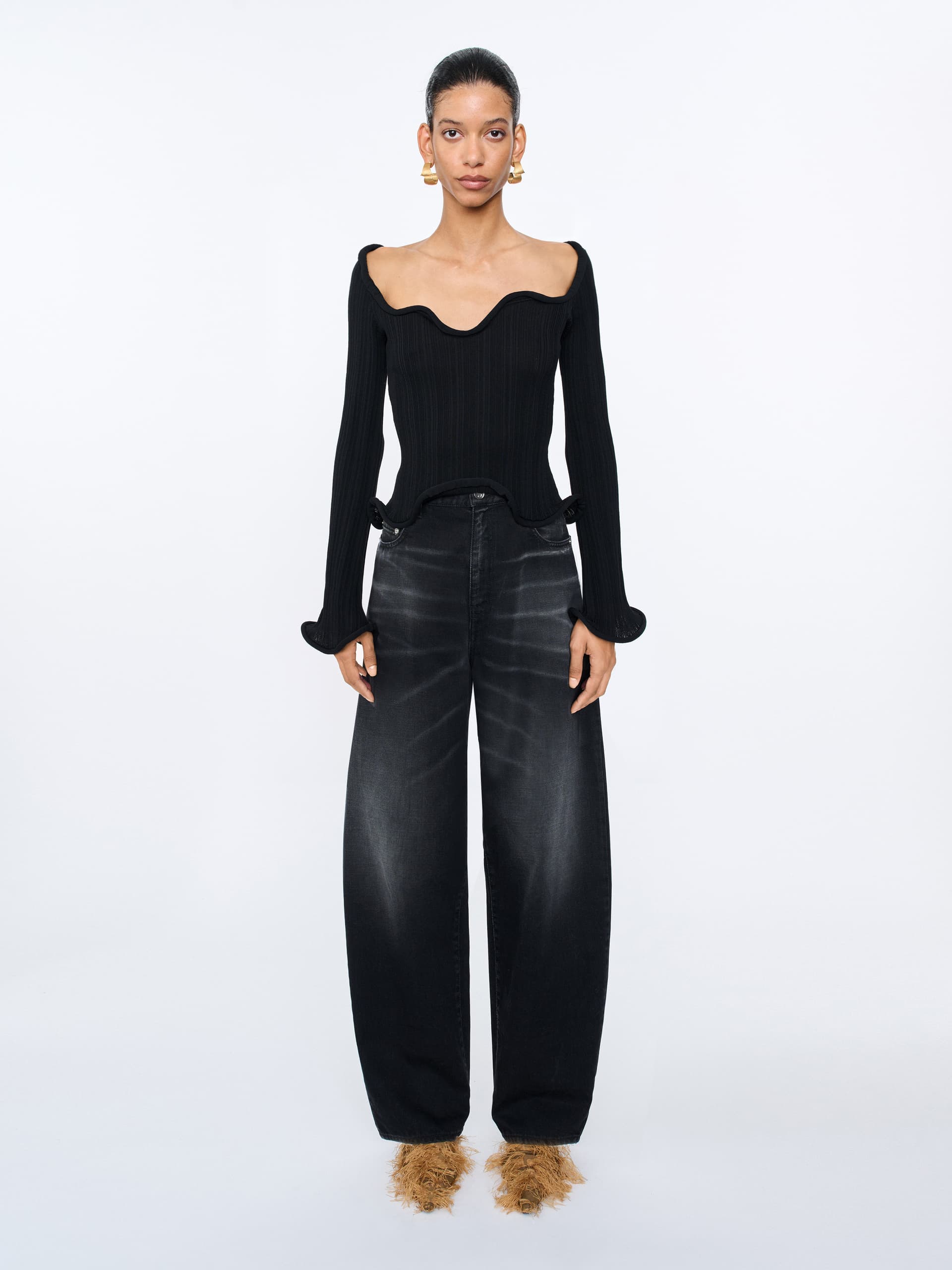 1201_96d490fc6b-giselle-sweater_black-rib_0058899-large