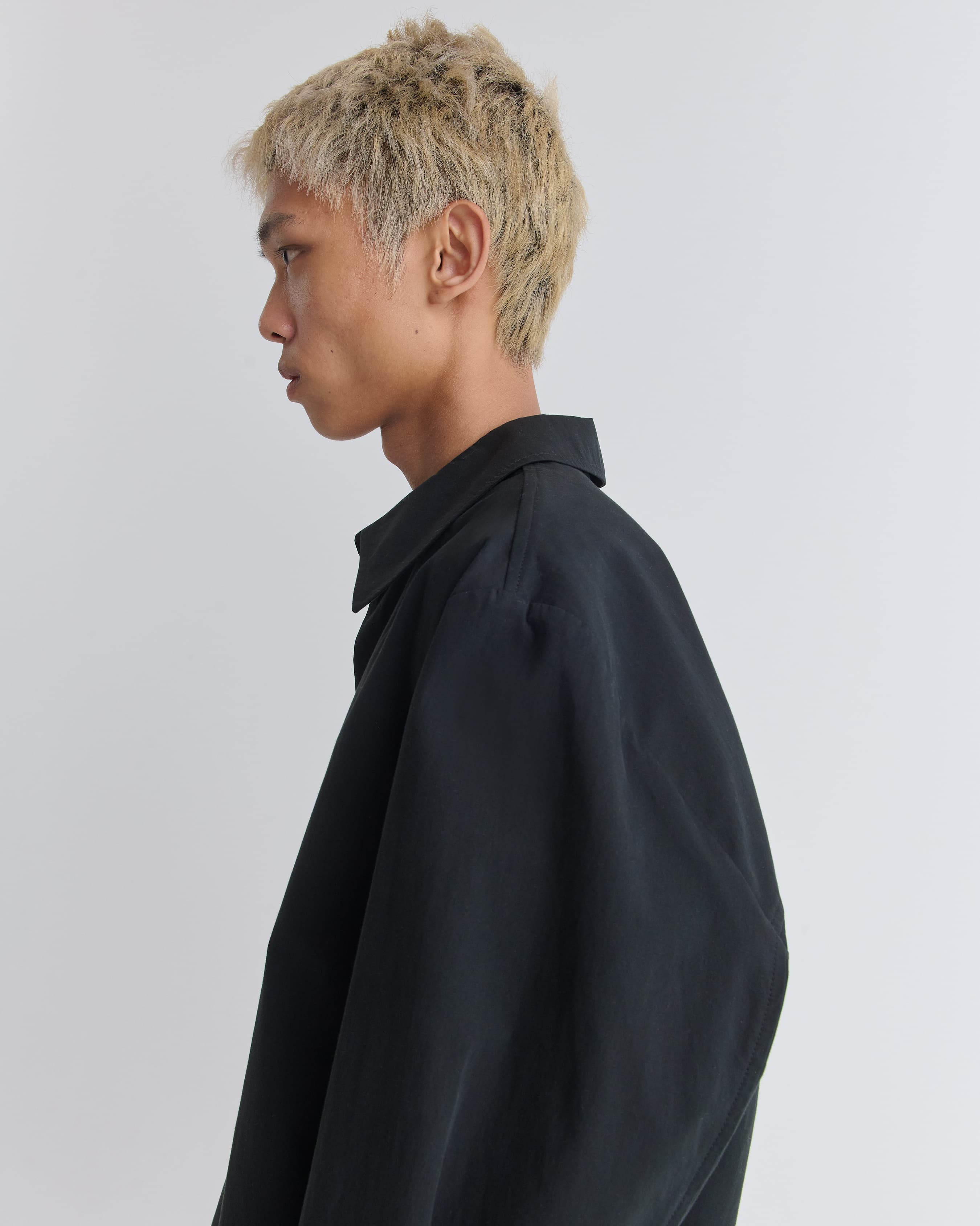 1306_168683e4d7-11_trino_shirt_black_fine_poplin_0528-large