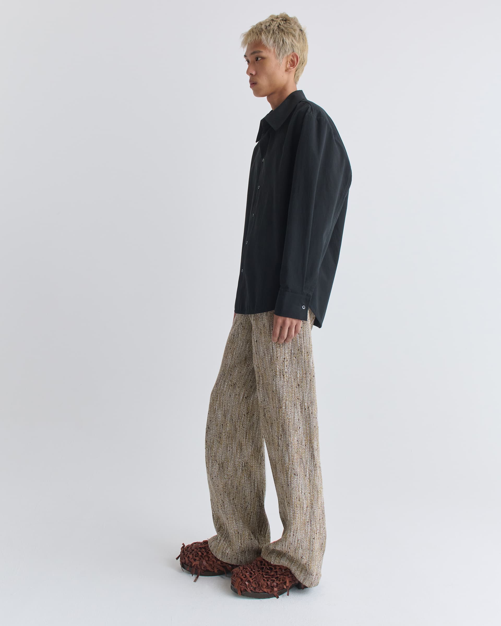 1306_fb3a4d6556-11_trino_shirt_black_fine_poplin_0534-large