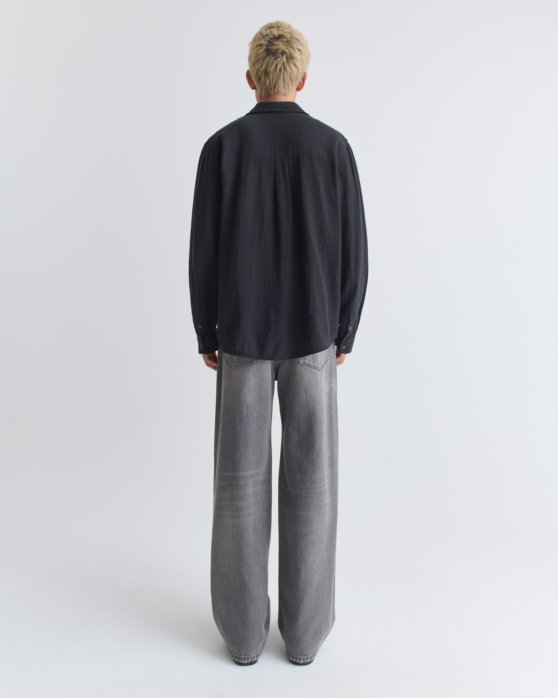 1312_fd02dc370c-18_leo_shirt_light_black_0877-large