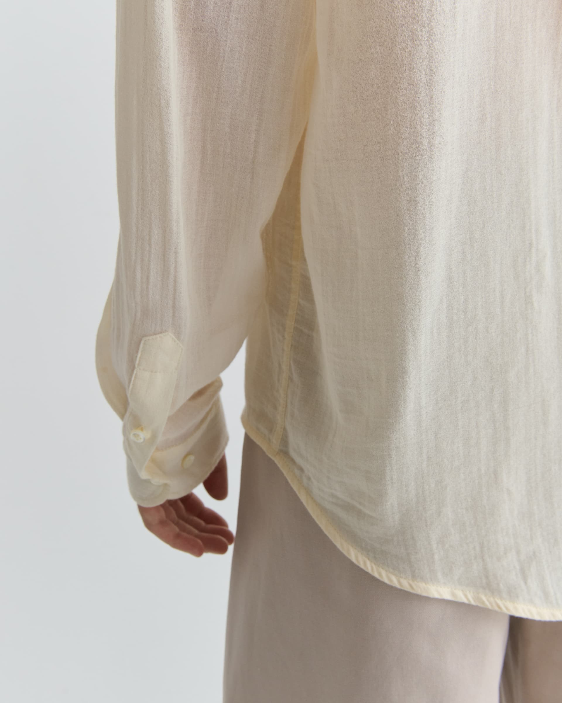 1313_1d7e31921b-11_leo_shirt_vanilla_white_0577-large