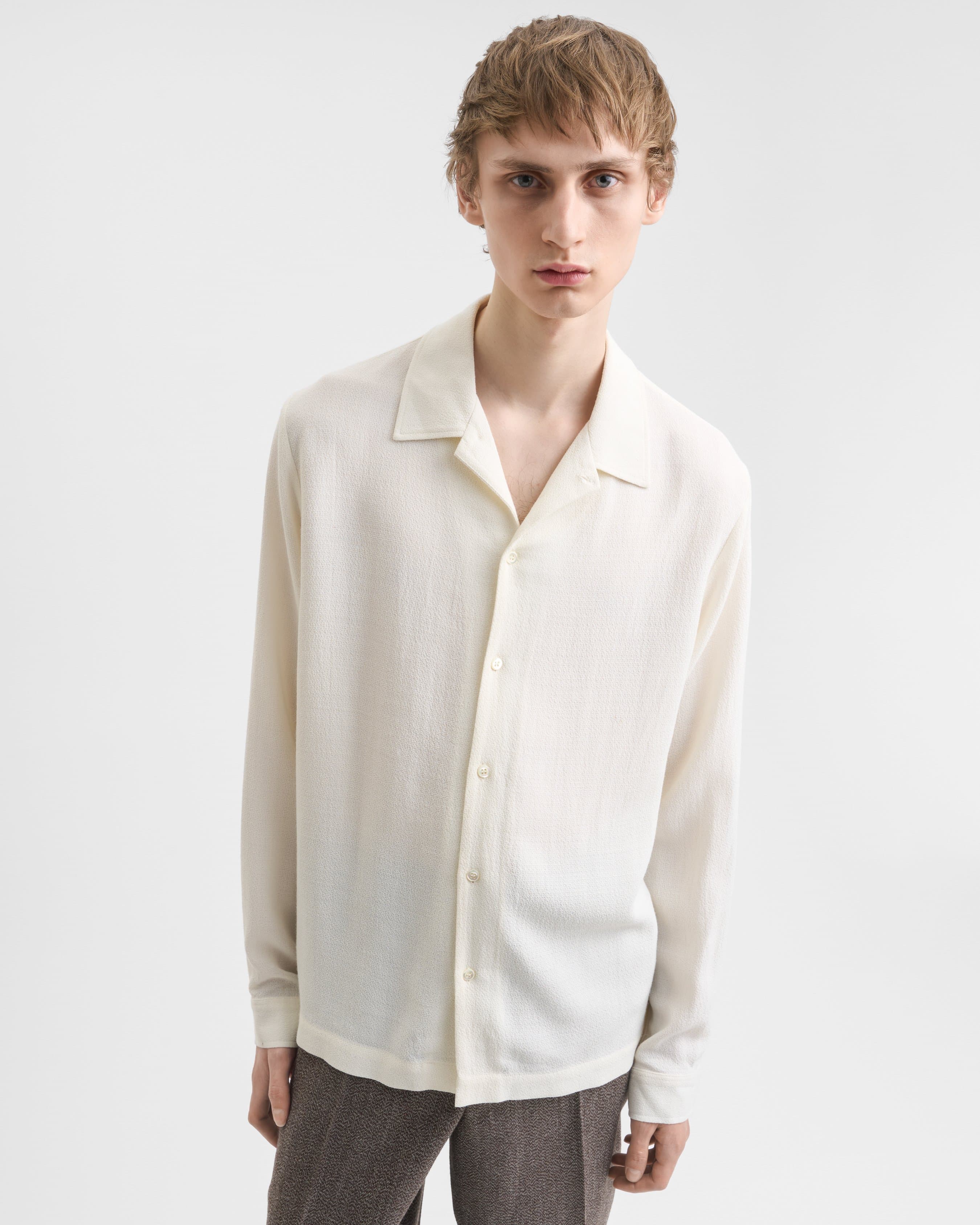 1315_2be8a41dca-sefr_fw26_sense-shirt-off-white-crepe_0004-large