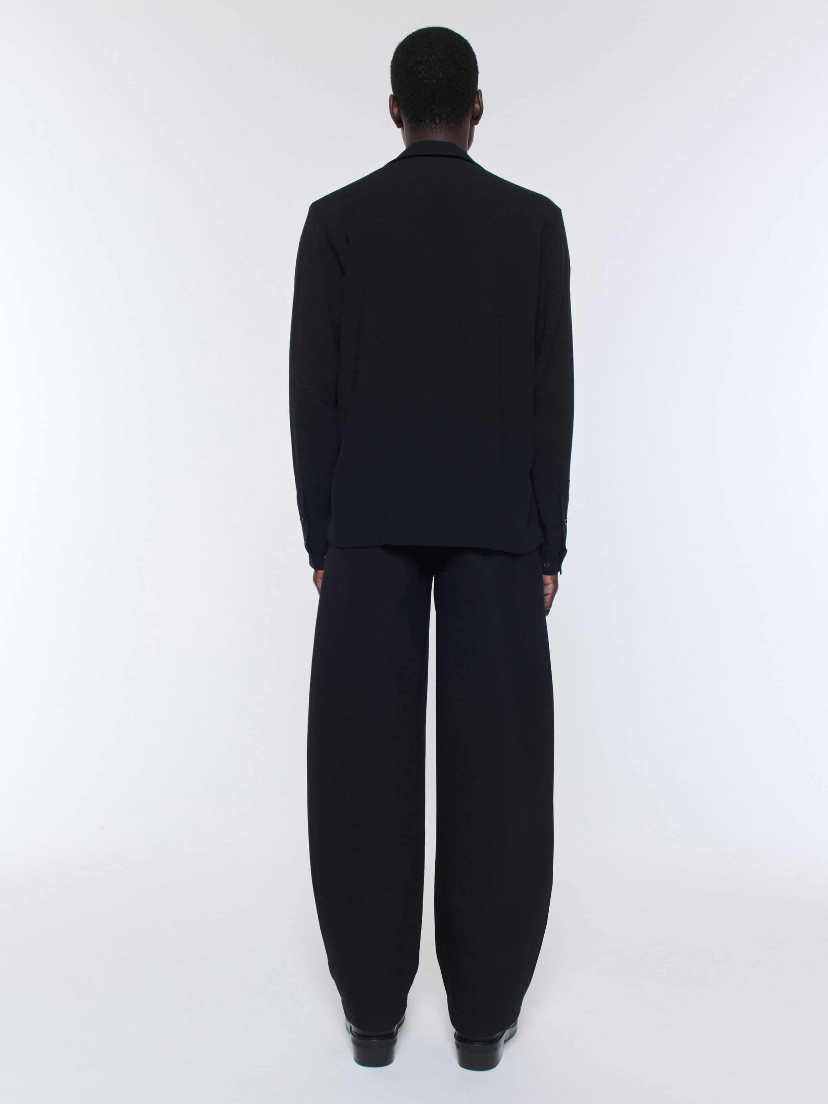 1317_6a562a9f99-sense-shirt-black-crepe_028-large