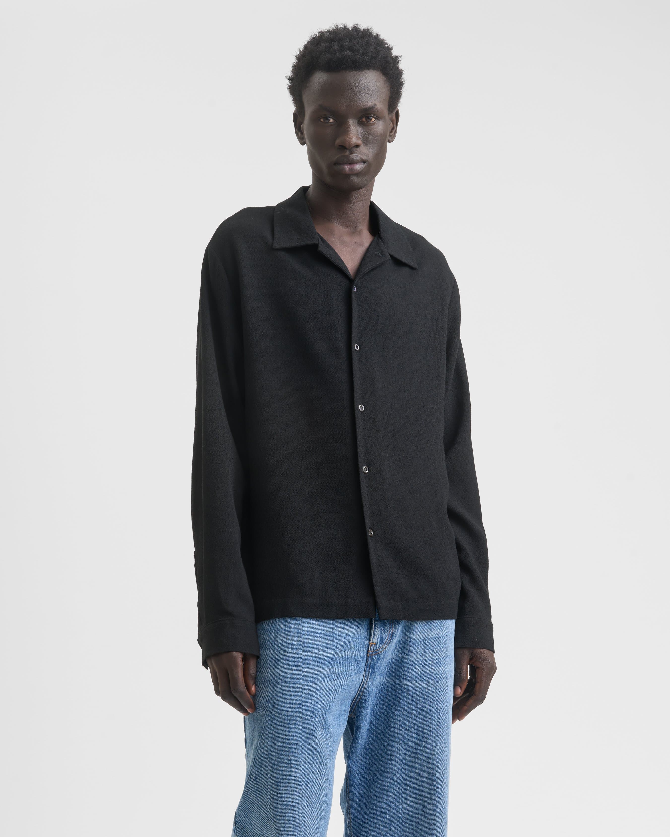 1317_dc9f3e3d8c-sefr_fw26_sense-shirt-black-crepe_3978-large