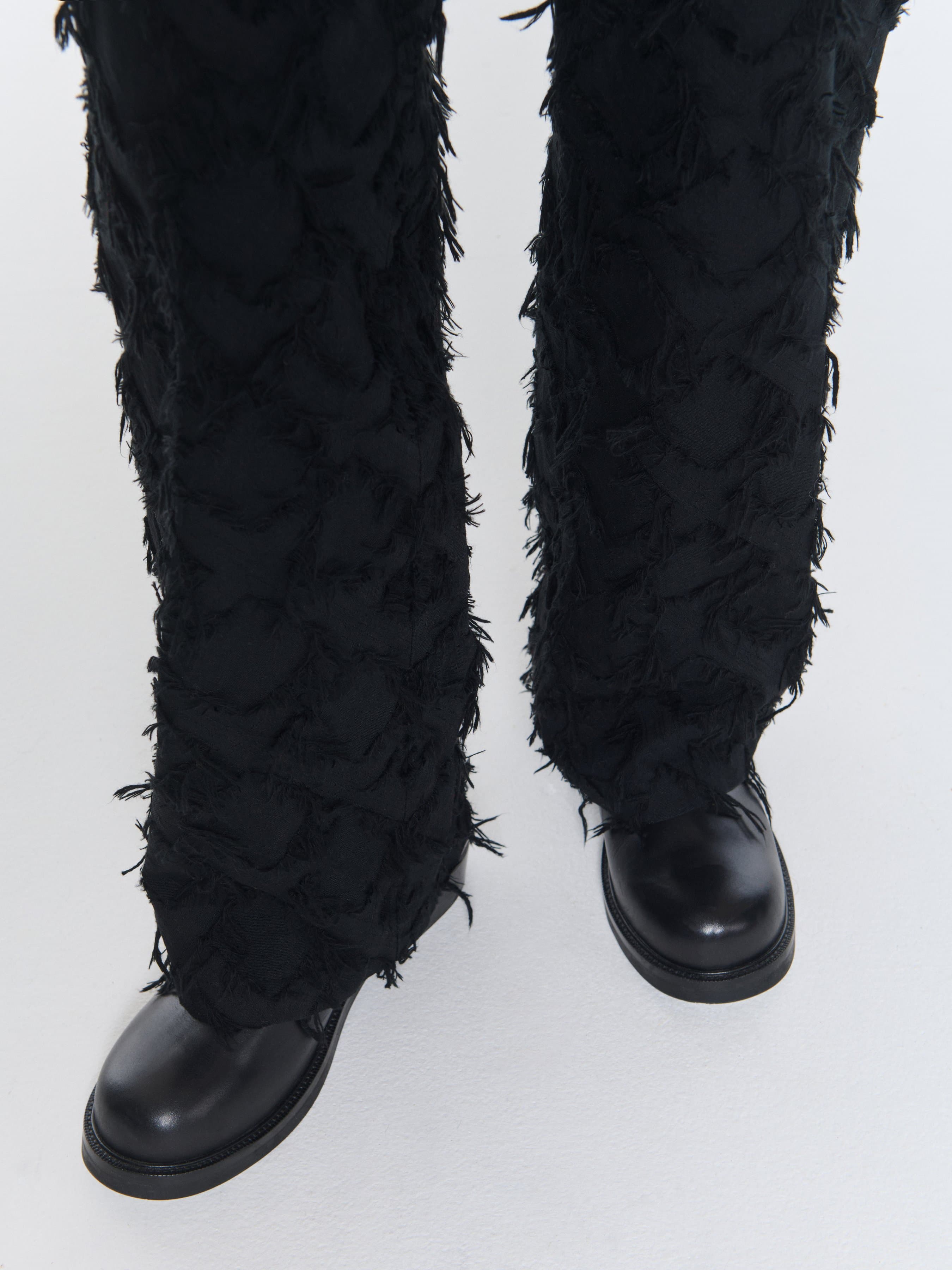 1322_5ec7b7371d-nikos-jeans-fringed-black-twill_044-large