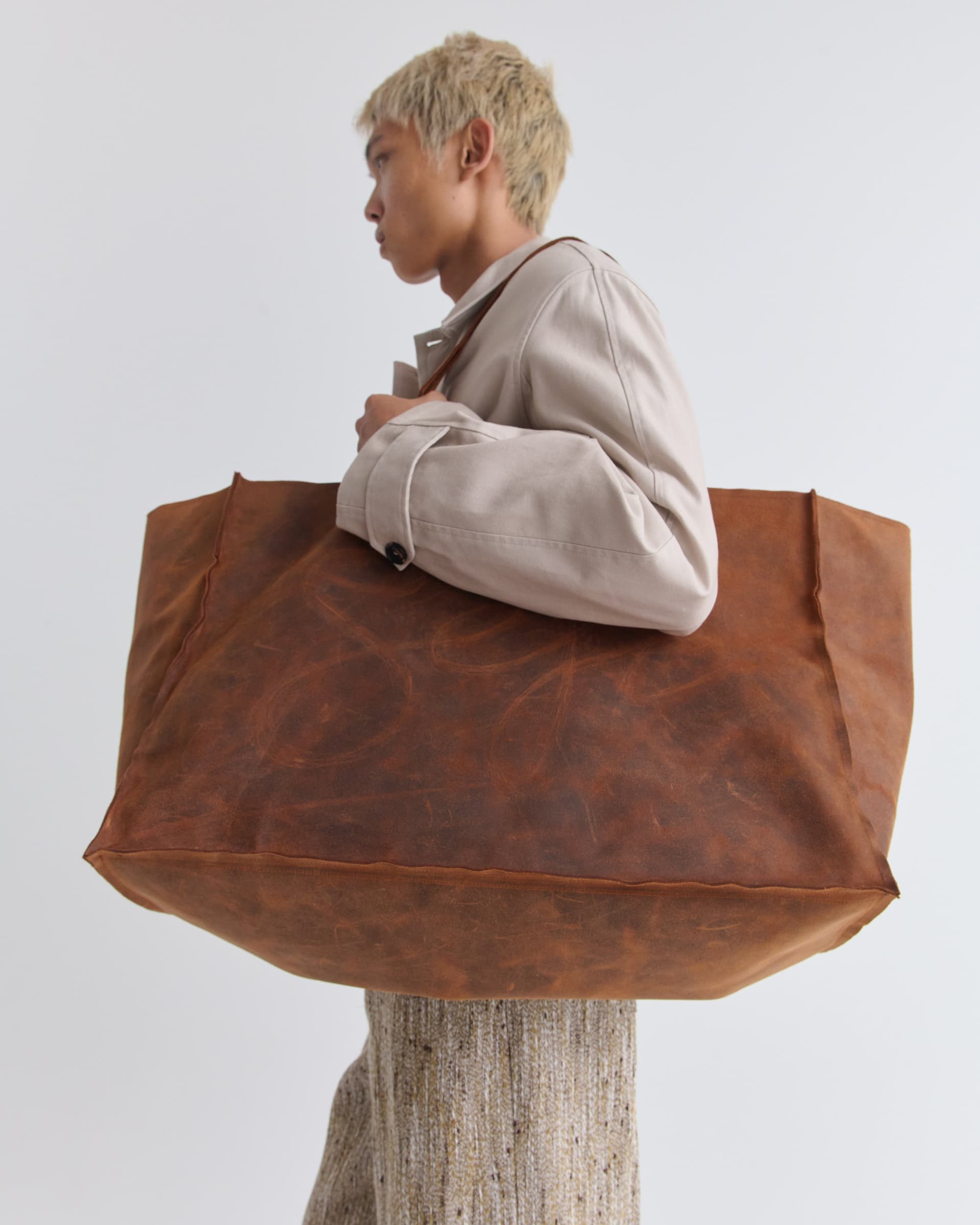 1333_25c8d2ac92-16_romano_bag_flame_leather_0778-large