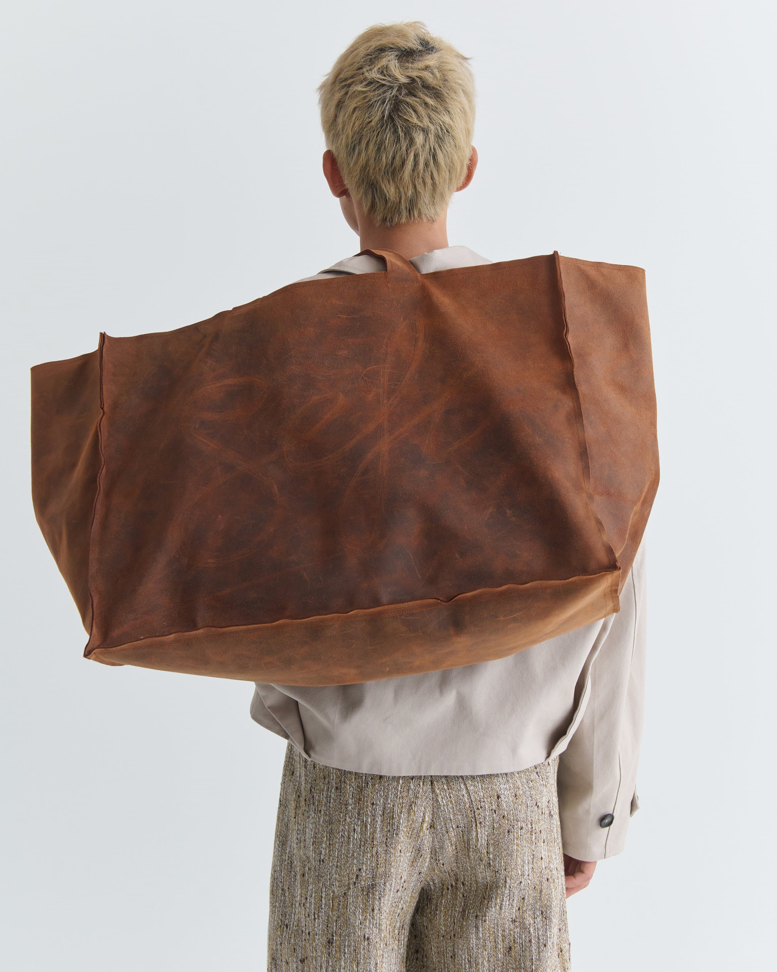 1333_a913d97ef7-16_romano_bag_flame_leather_0788-large