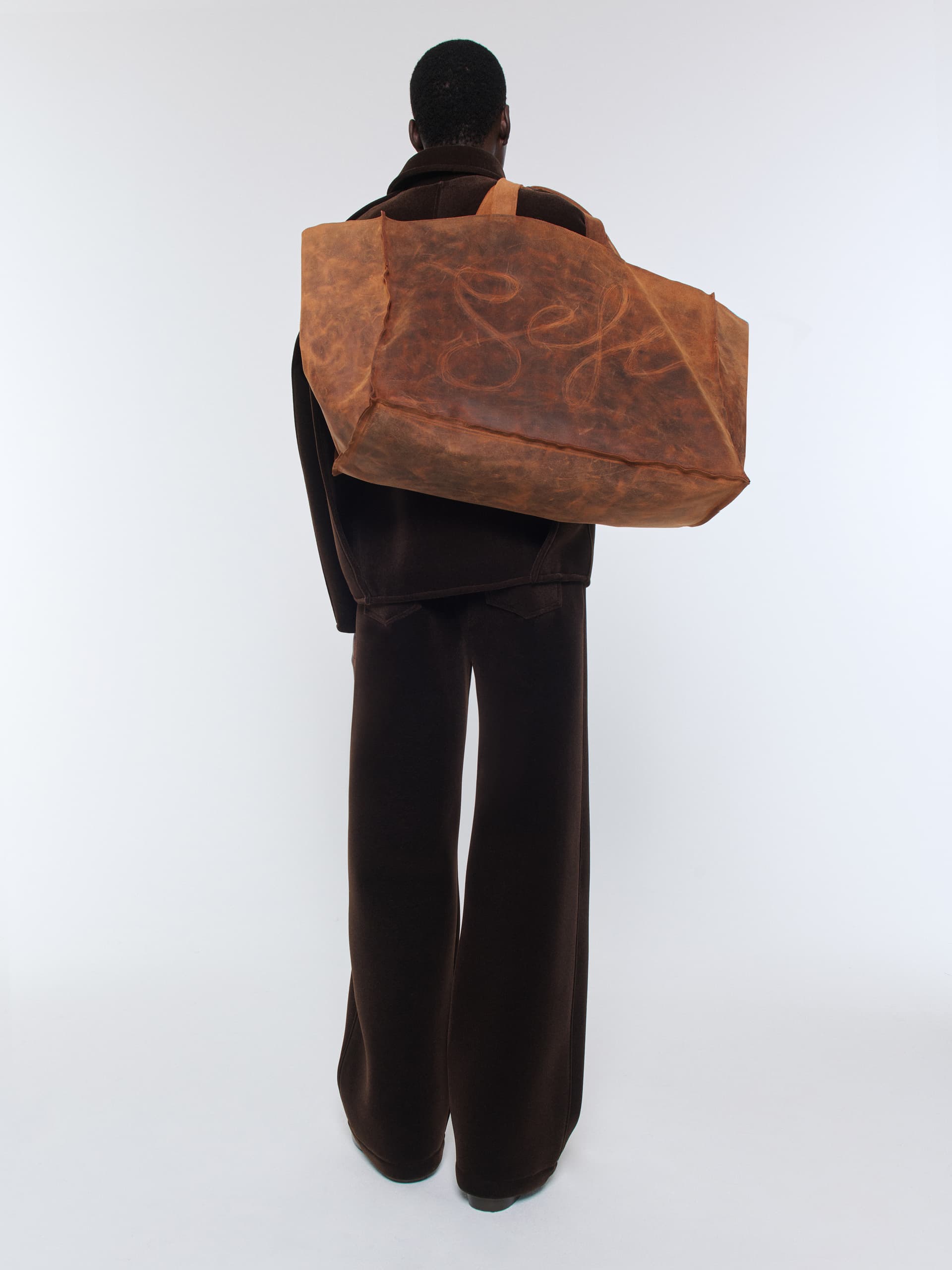 1333_d4b0de8145-romano-bag-flame-leather_009-large