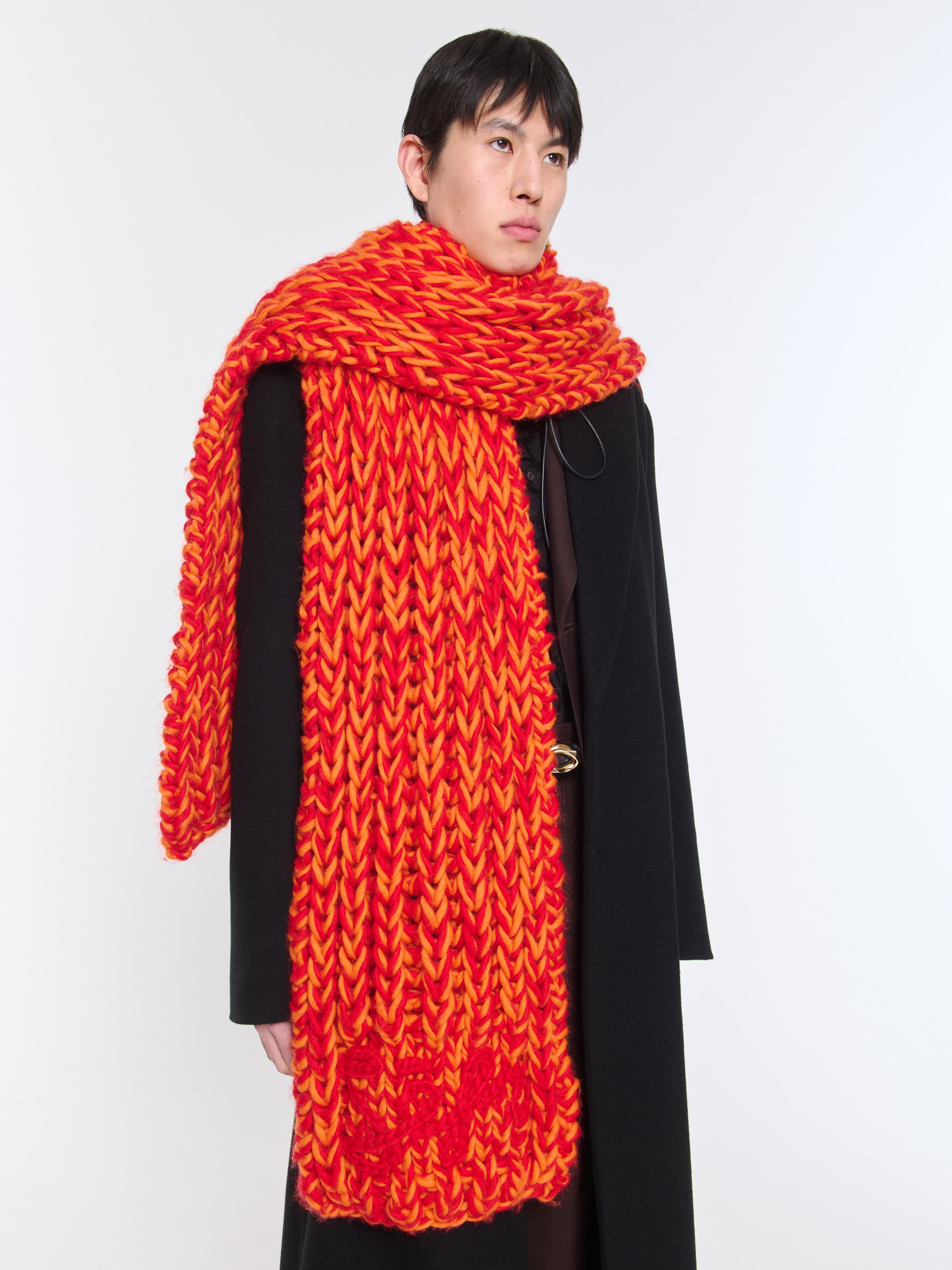 1343_85f0bec854-vasco-scarf-sunny-hand-knit_023-large