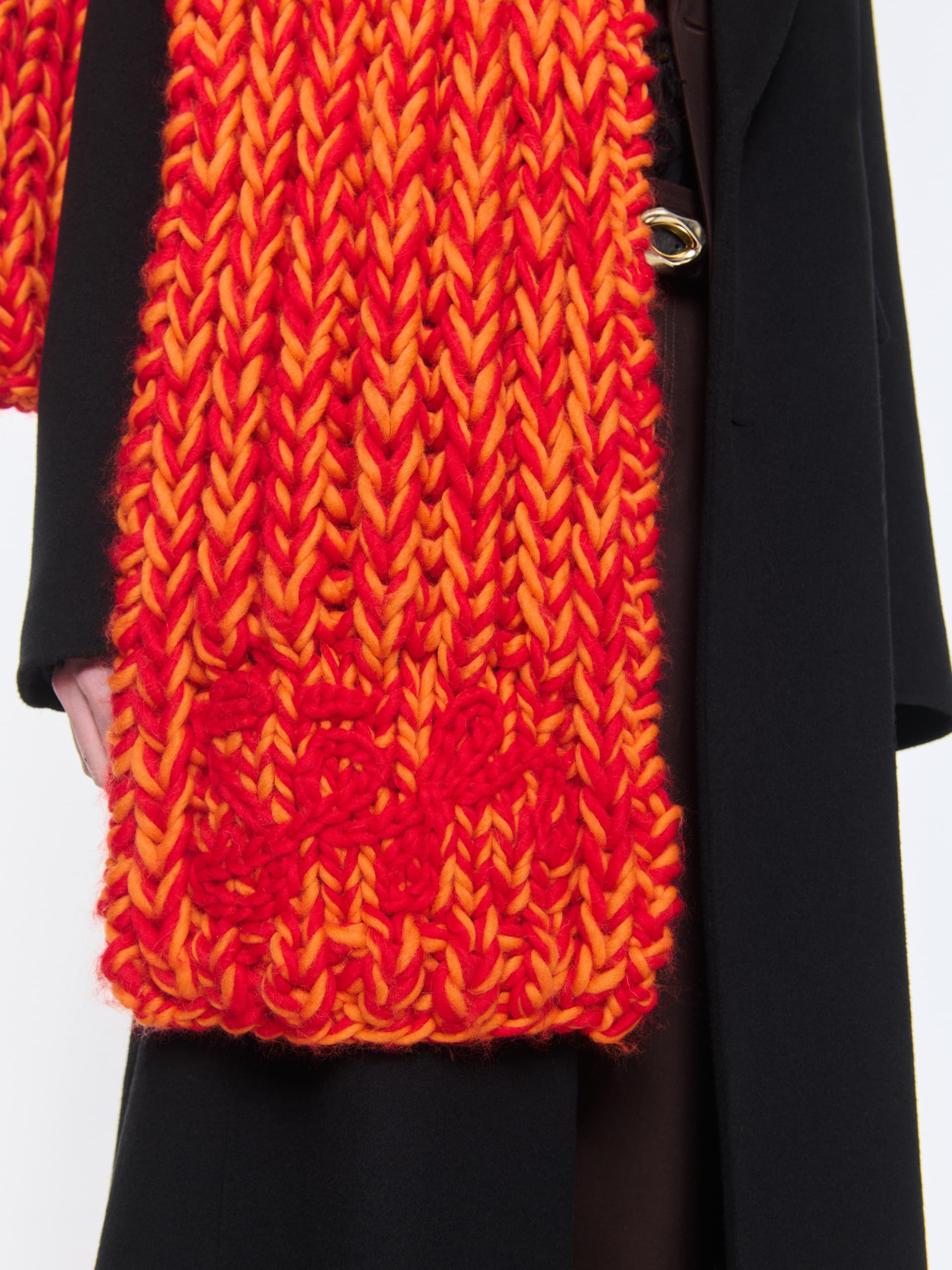 1343_89edefb6a2-vasco-scarf-sunny-hand-knit_029-large