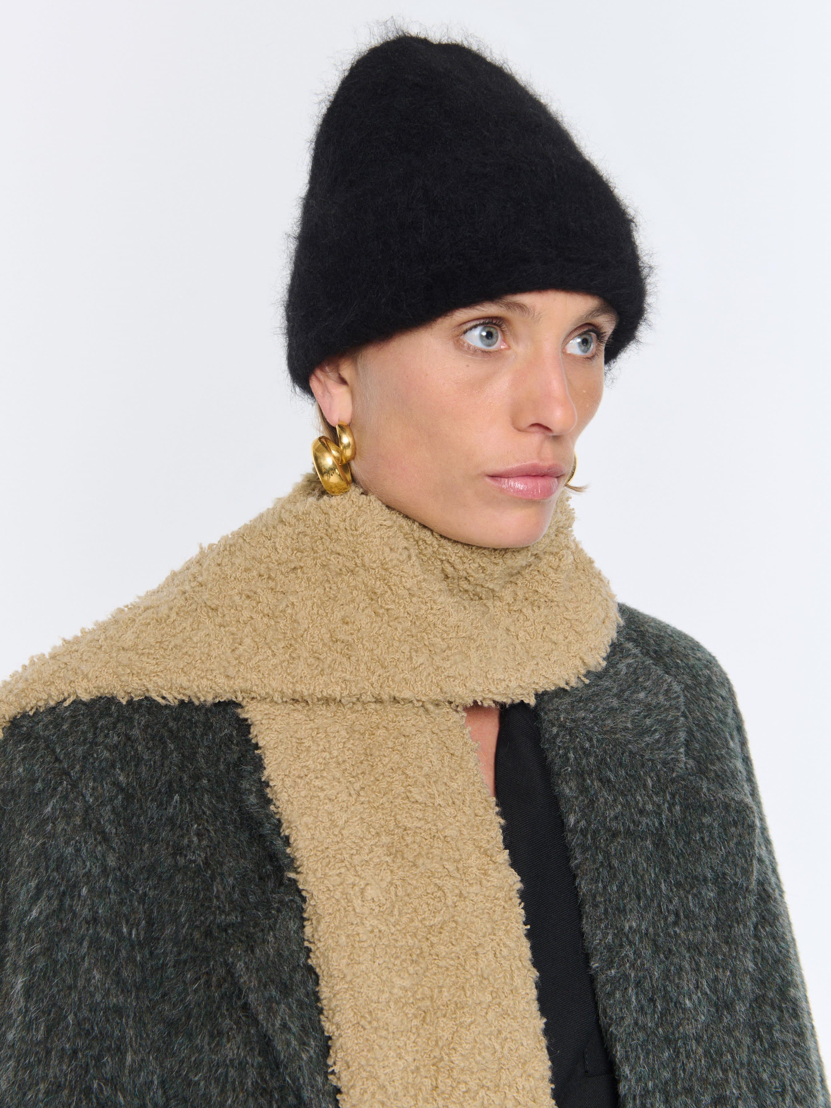 1353_b7ef3c36d2-fuzzy-beanie-black-alpaca_012-large