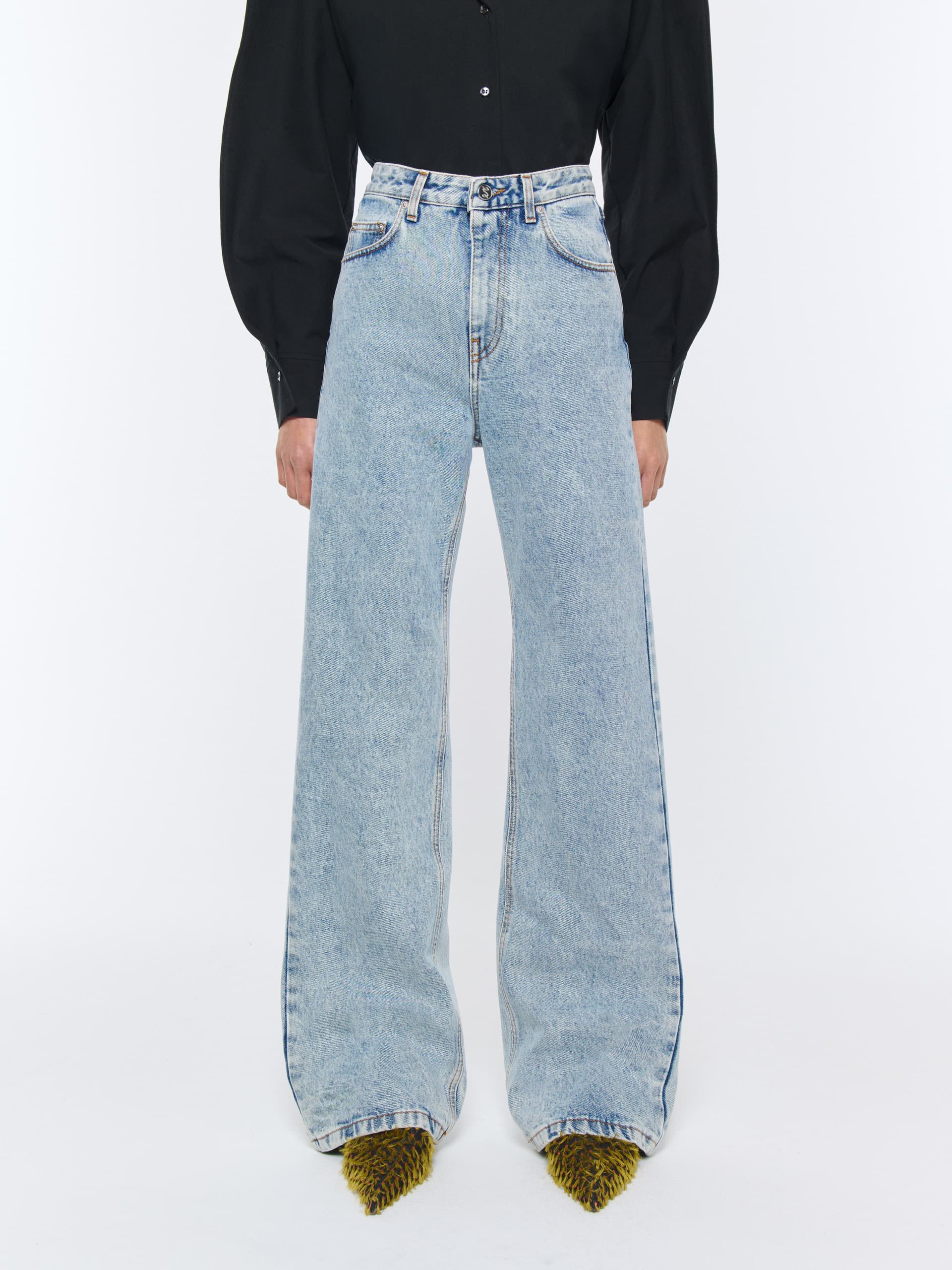 1366_807cf63e28-tierra-jeans-bright-wash_013-large