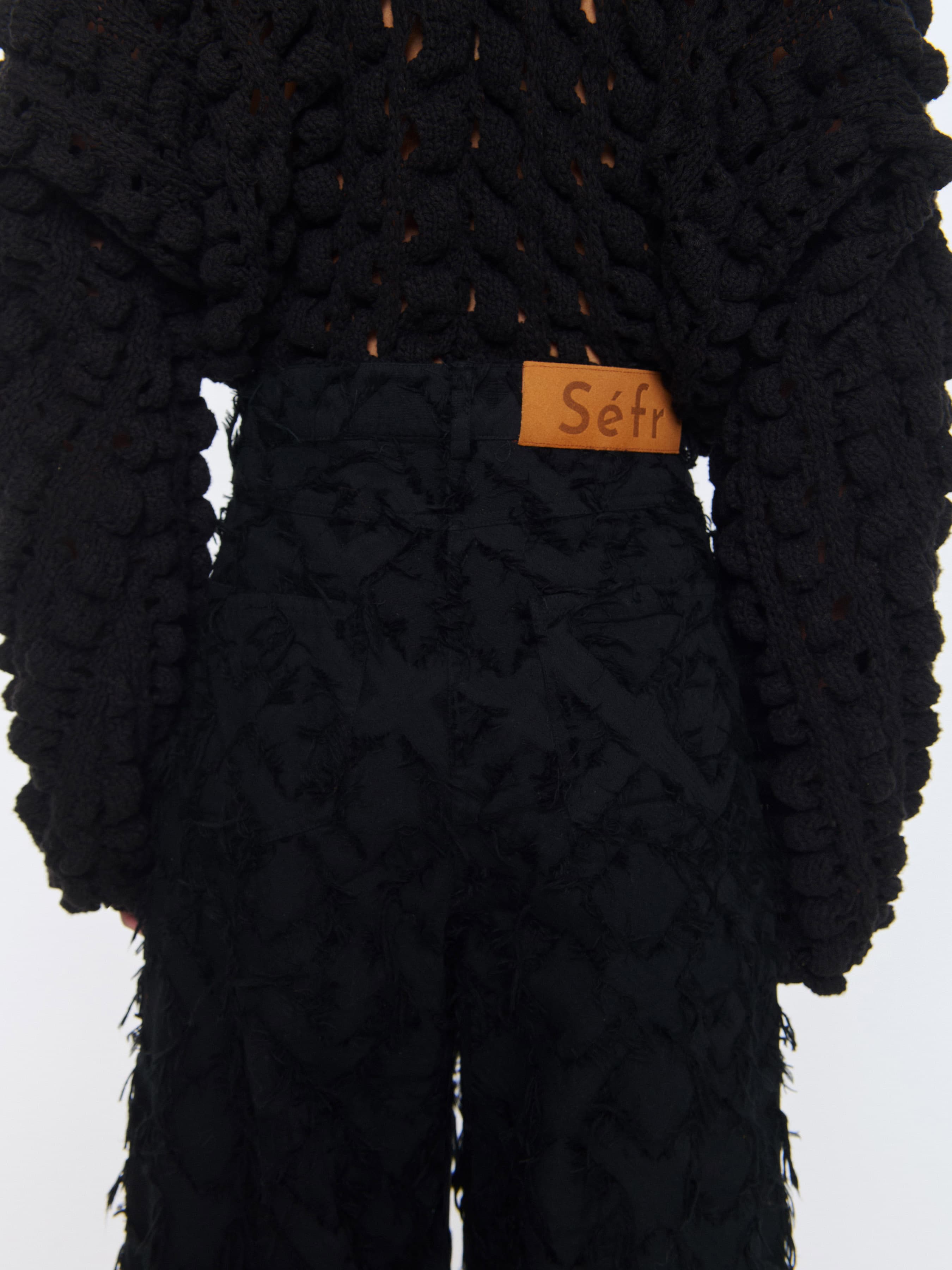 1377_b8edac7bae-loose-cut-jeans-fringed-black-twill_054-large