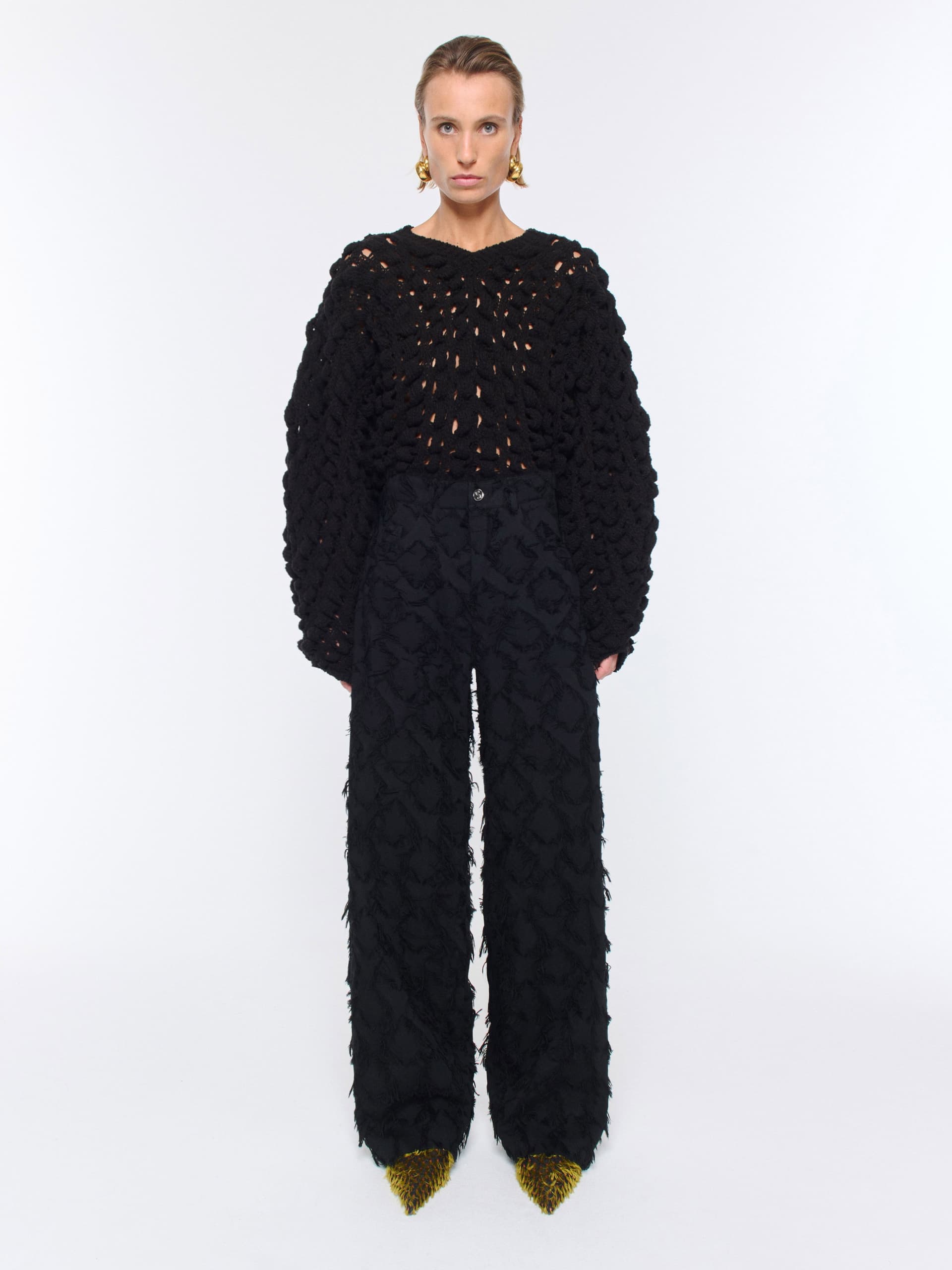 1377_e9e464e70a-loose-cut-jeans-fringed-black-twill_004-large