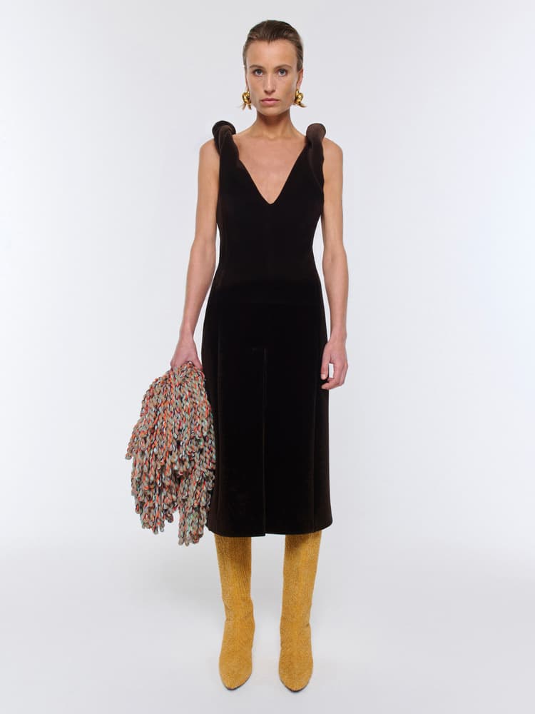 1403_33028a8b42-demi-dress-plush-brown-velour_002-full