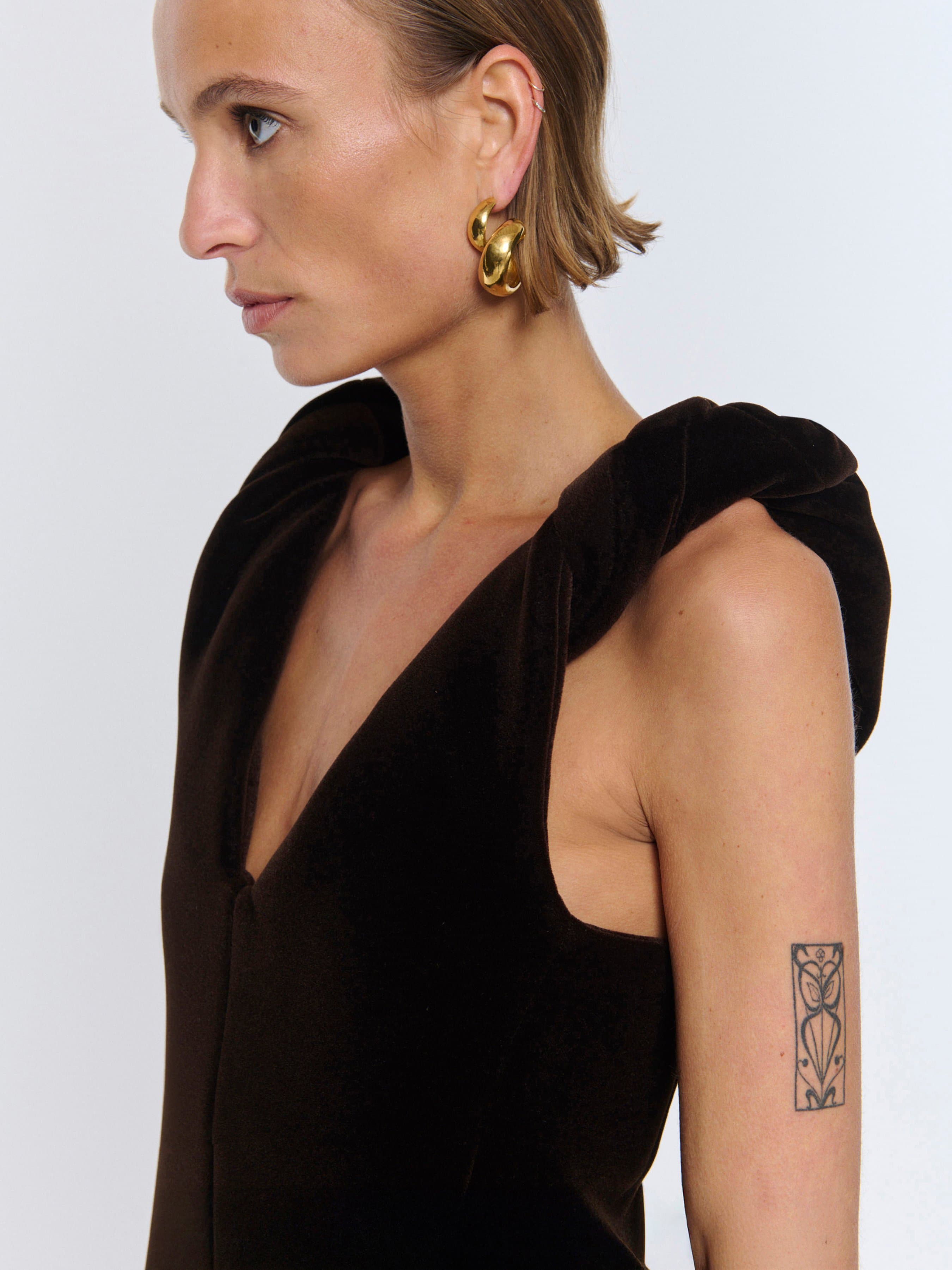 1403_ec31ed3cb0-demi-dress-plush-brown-velour_062-large