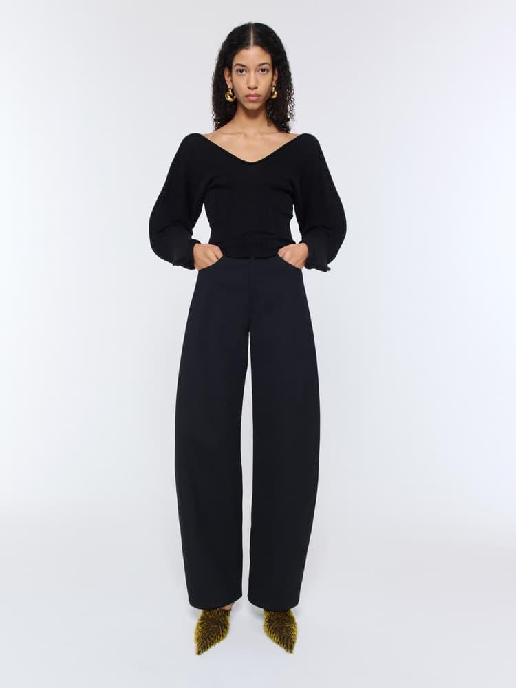 1407_ace8027c94-anguille-sweater-fluid-curved-black_024-full