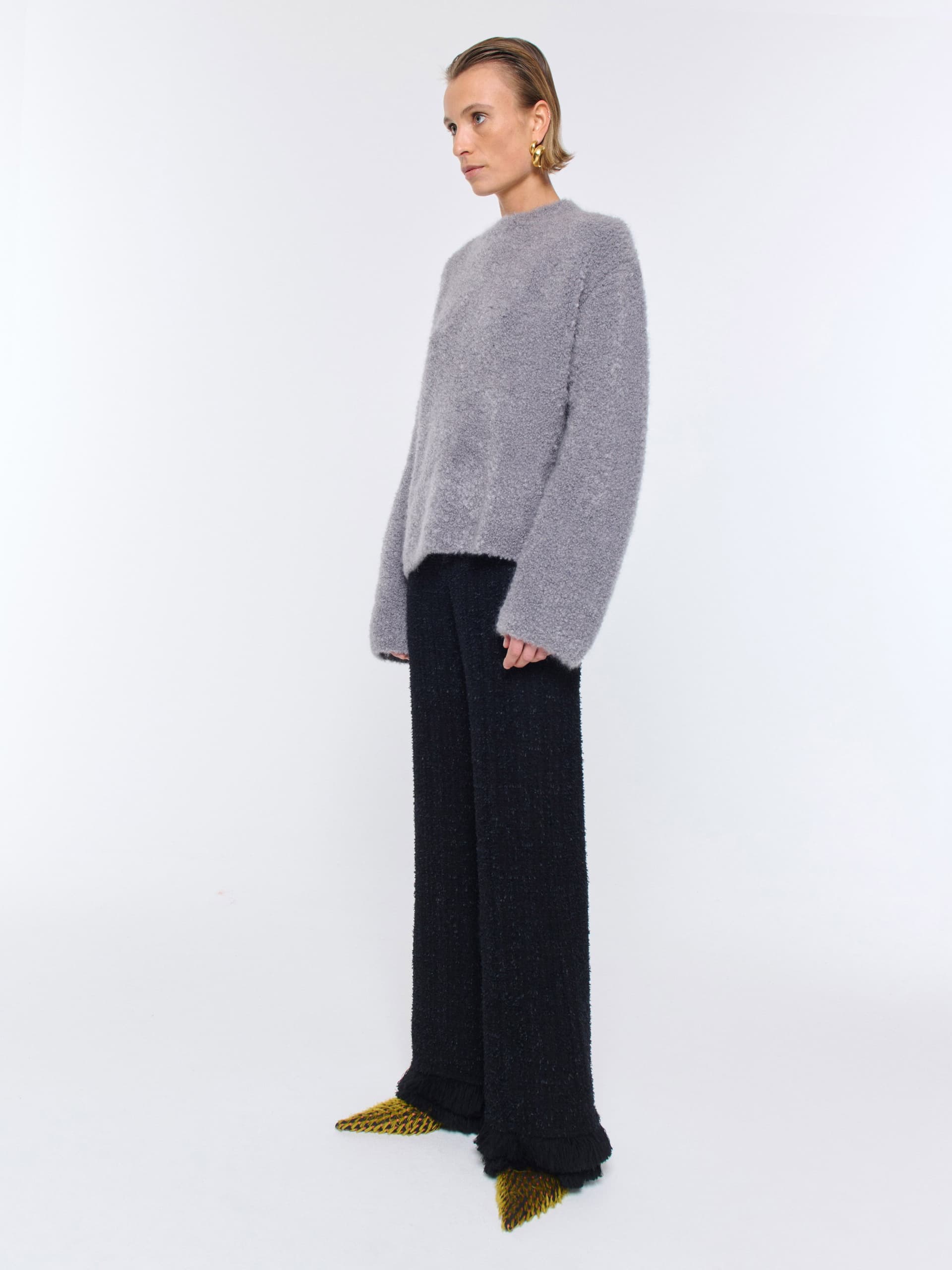 1410_17f72c7ce9-jermaine-sweater-fuzzy-boucle_033-large