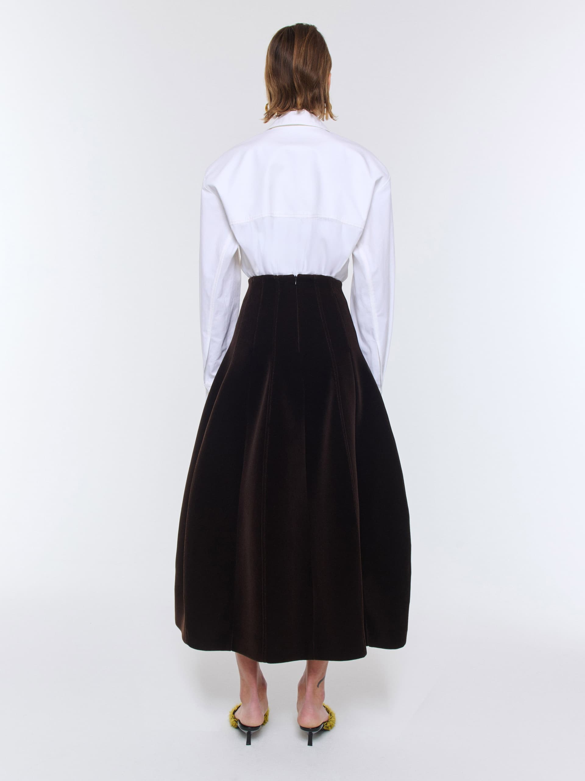 1415_4d4f5d7007-brina-skirt-plush-brown-velour_053-large
