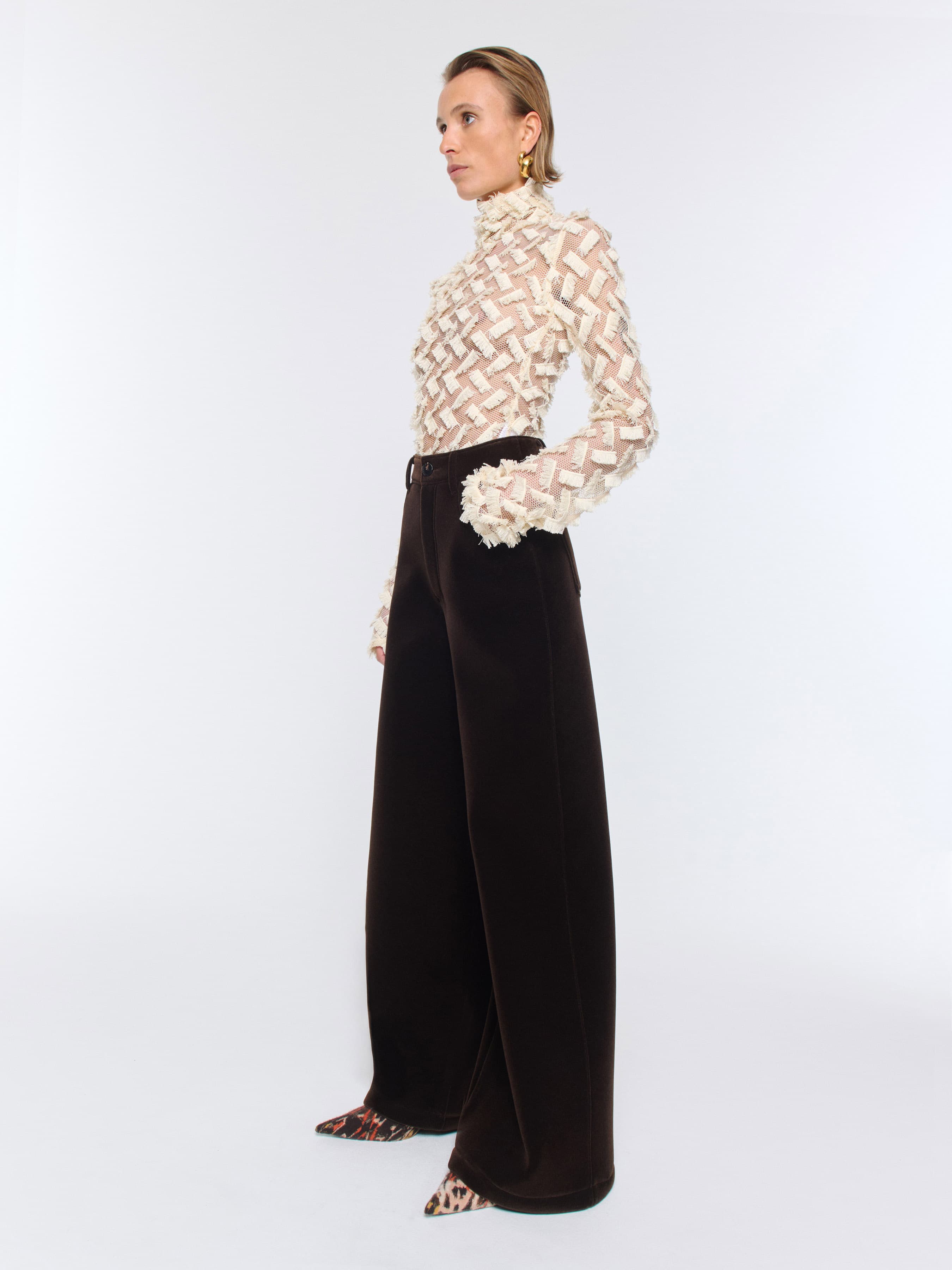 1421_8bf5b12e03-janis-trouser-plush-brown-velour_029-large