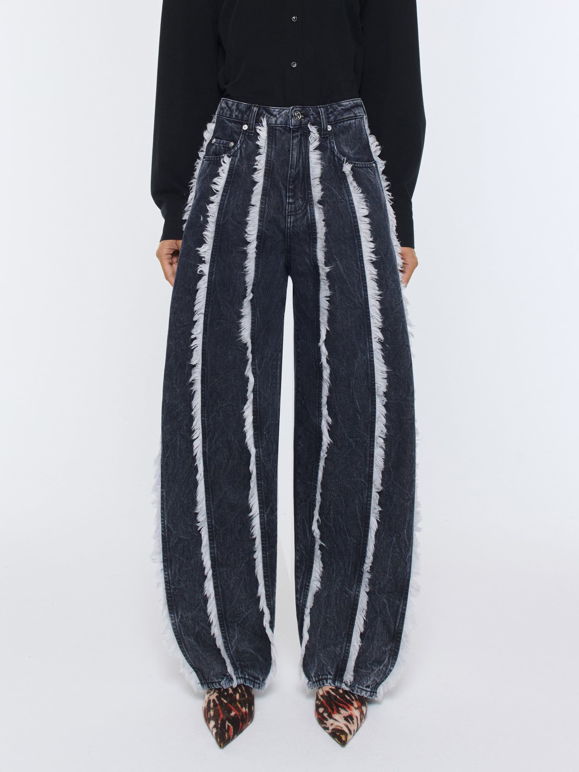 1423_0852e77175-rayne-jeans-aluminum-wash_038-large