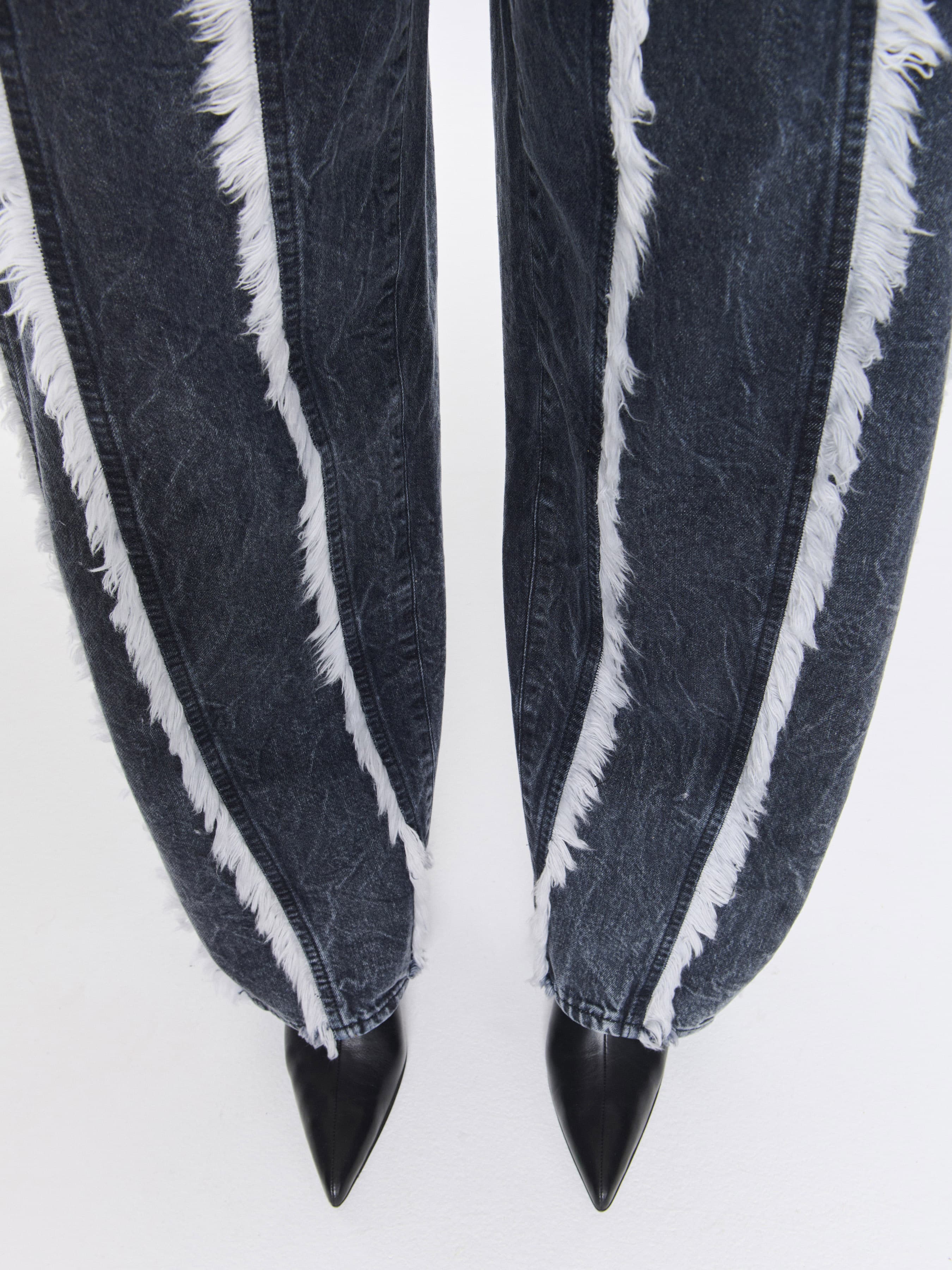 1423_d909ae302c-rayne-jeans-aluminum-wash_023-large