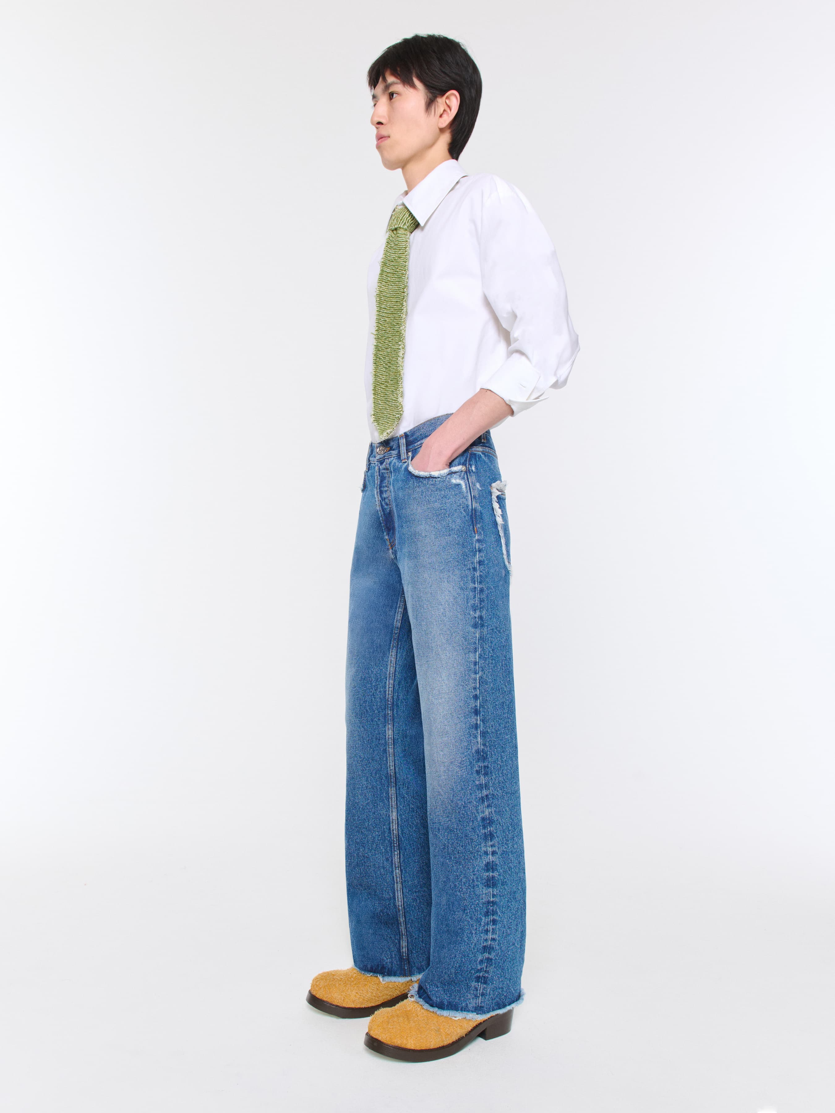 1430_acd89b9270-frayed-cut-jeans-dark-river-blue_032-large