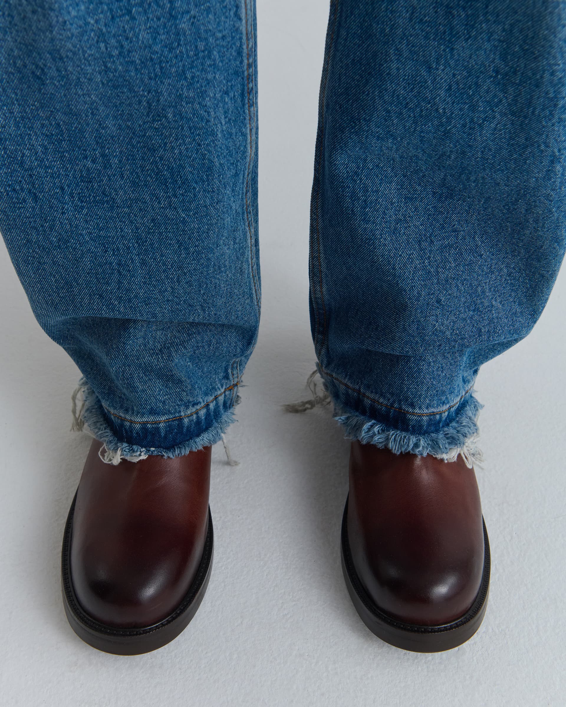 1430_f2bfab5e11-21_frayed_cut_jeans_dark_river_blue_1069-large