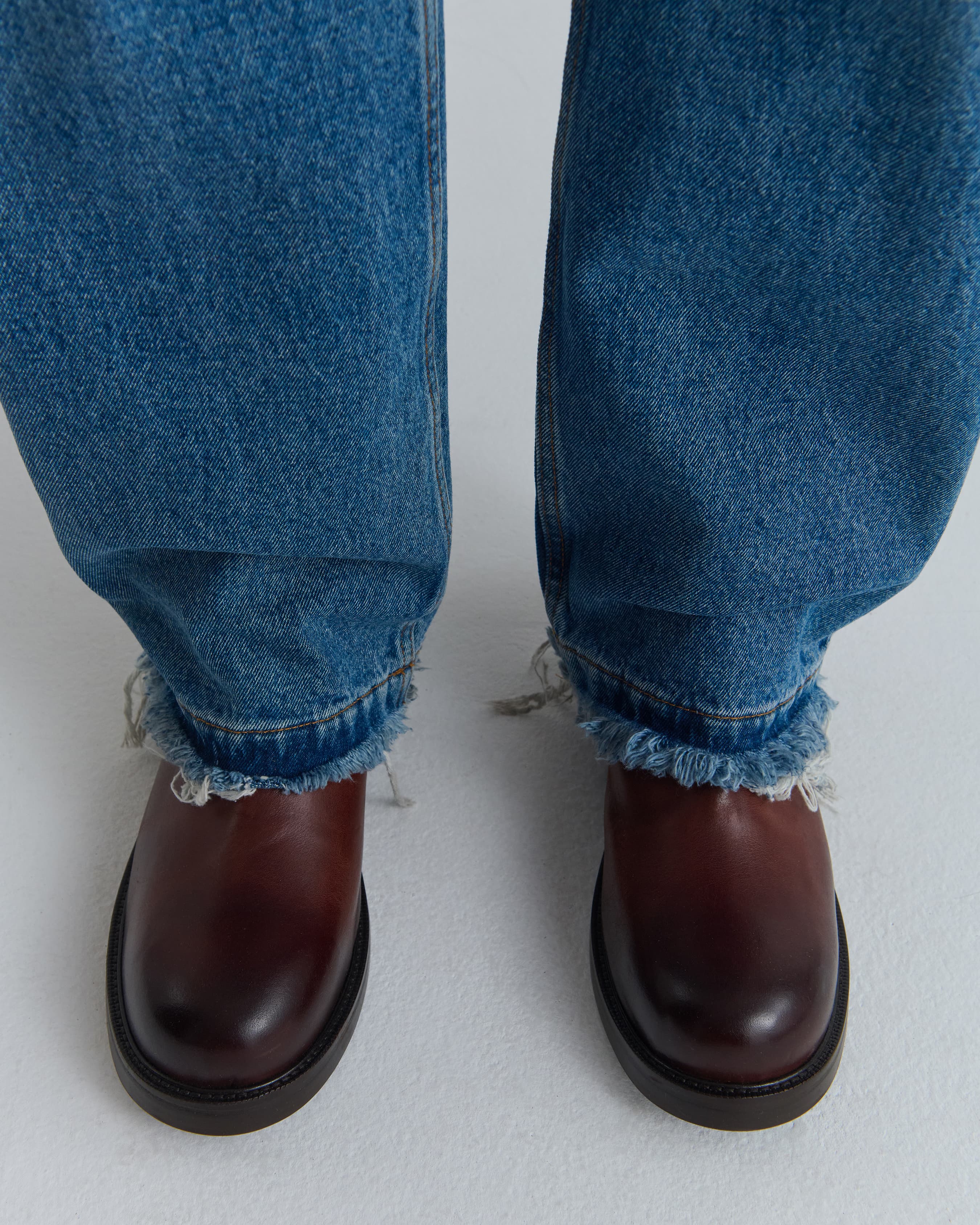 1430_f2bfab5e11-21_frayed_cut_jeans_dark_river_blue_1069-large