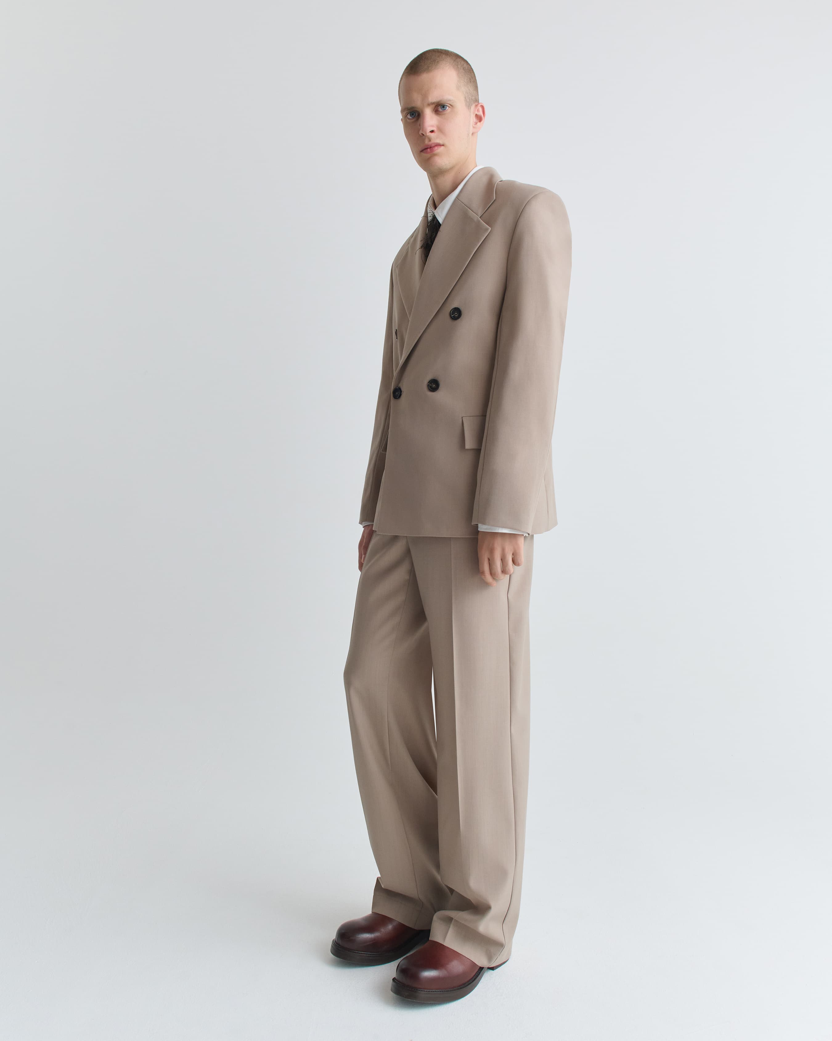 1447_aa56774ba5-21_donovan_blazer_light_summer_taupe_1407-large