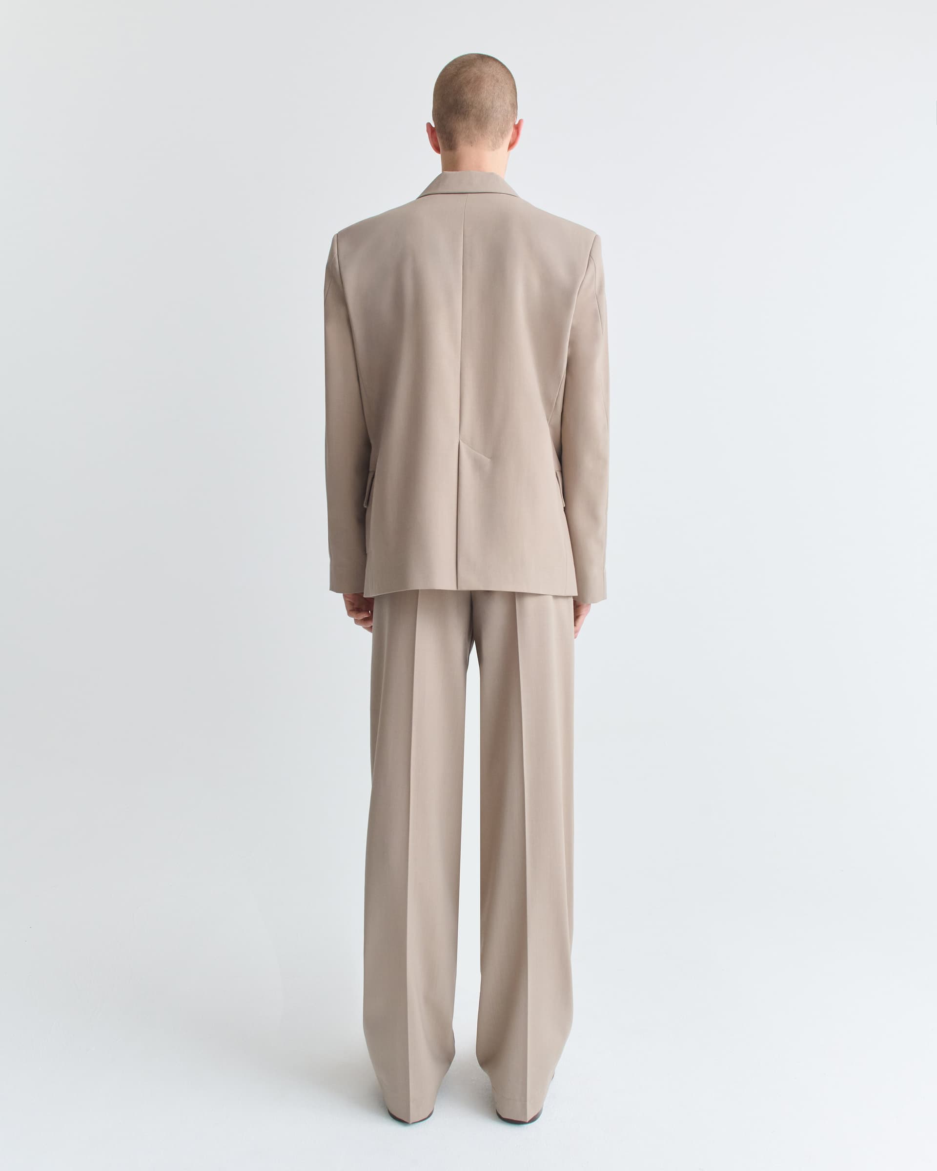 1447_ef9829f981-21_donovan_blazer_light_summer_taupe_1439-large