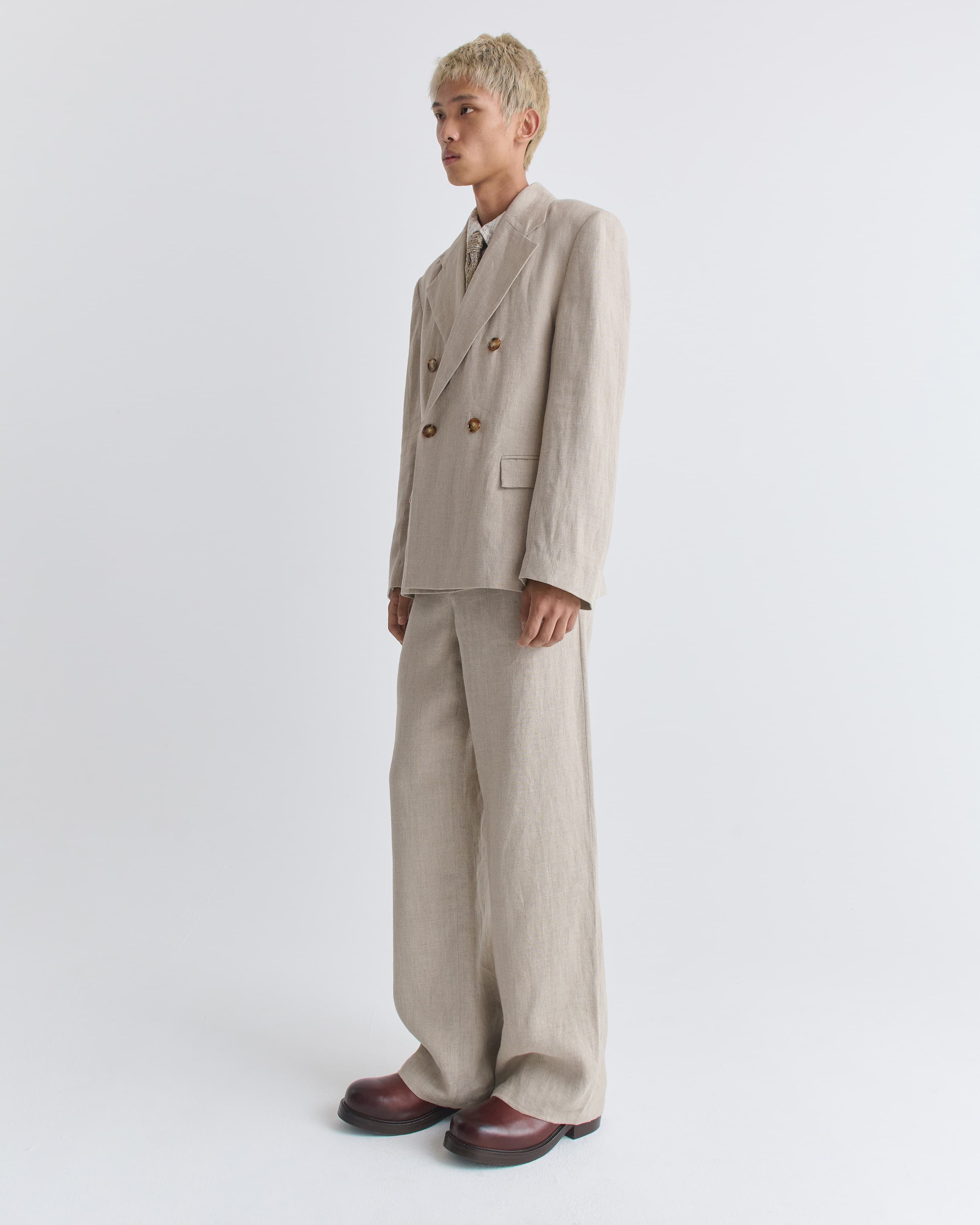 1450_f9fc2b5142-23_donovan_blazer_beige_concrete_linen_1228-large