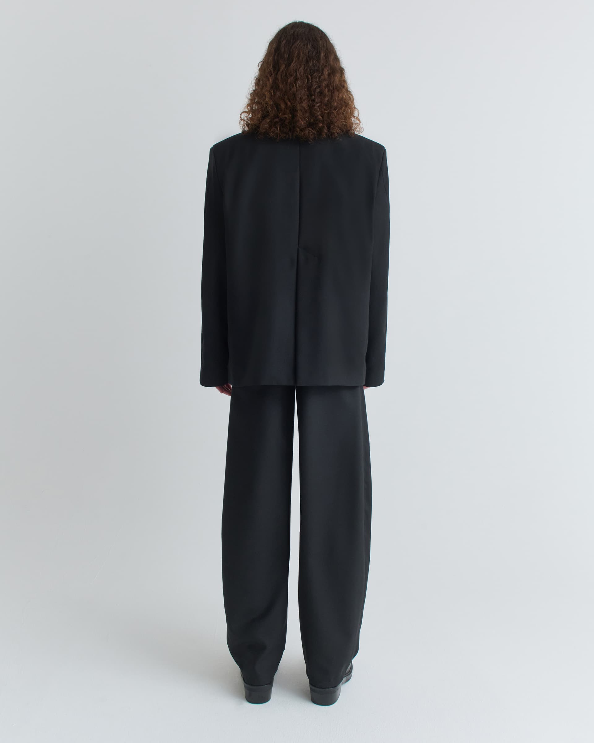 1451_1762b7b080-06_amare_blazer_fine_black_wool_0367-large