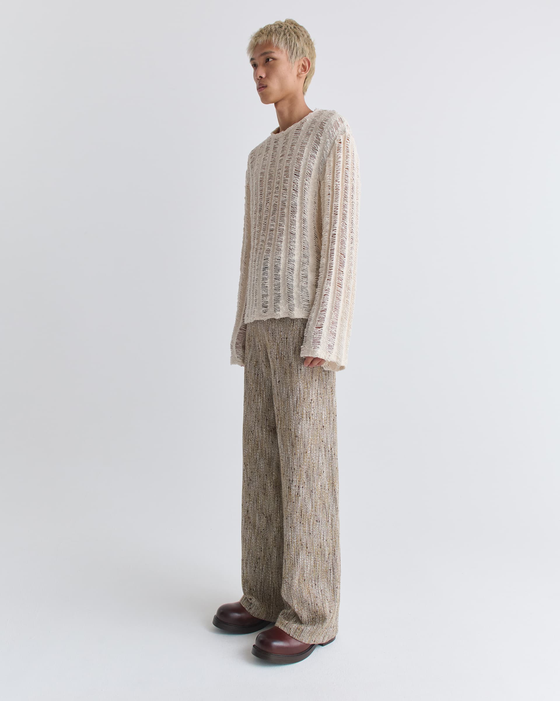 1453_2590084fb7-15_aestas_sweater_tee_beige_concrete_linen_0737-large