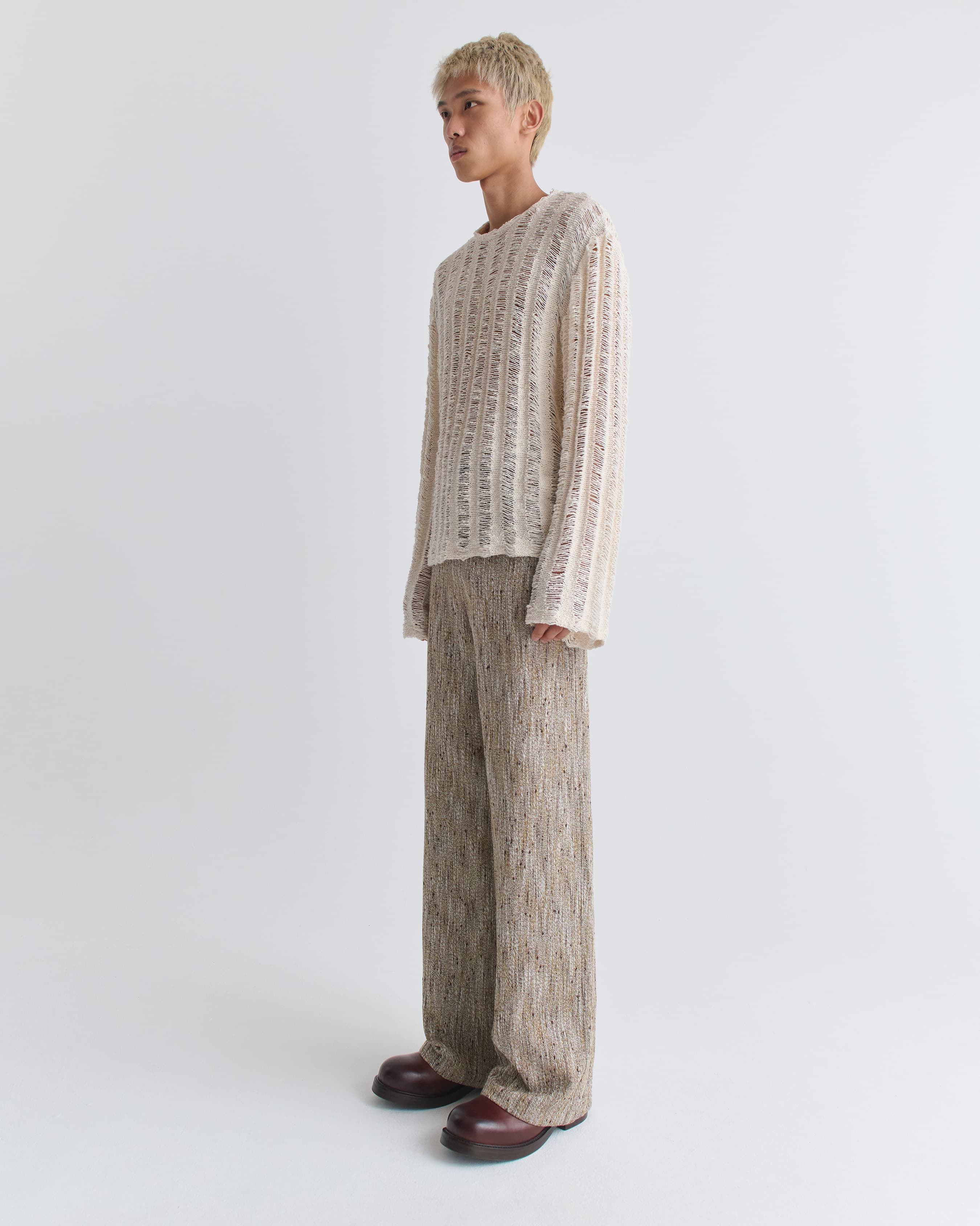 1453_2590084fb7-15_aestas_sweater_tee_beige_concrete_linen_0737-large