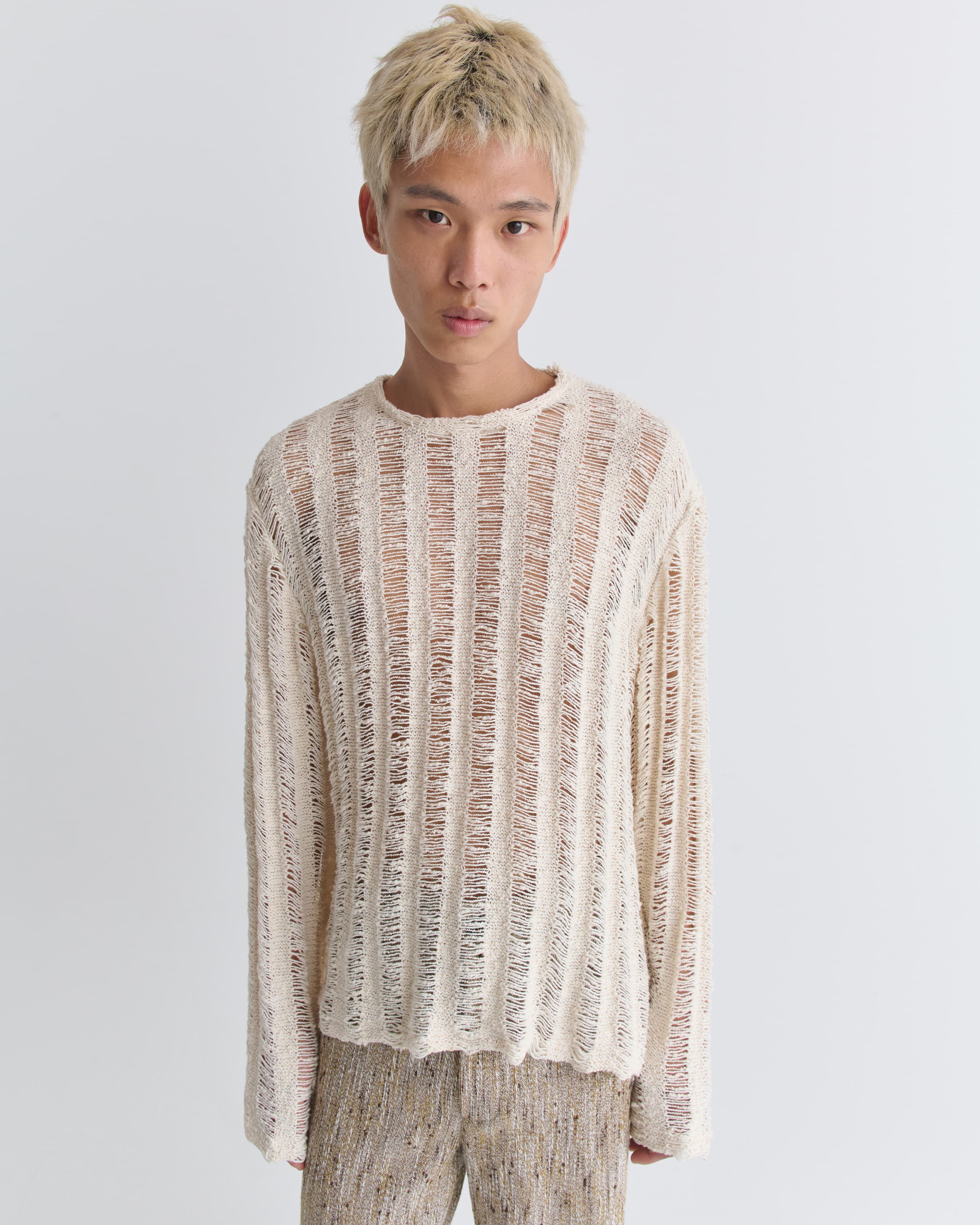 1453_71e9b1dbe0-15_aestas_sweater_tee_beige_concrete_linen_0729-large