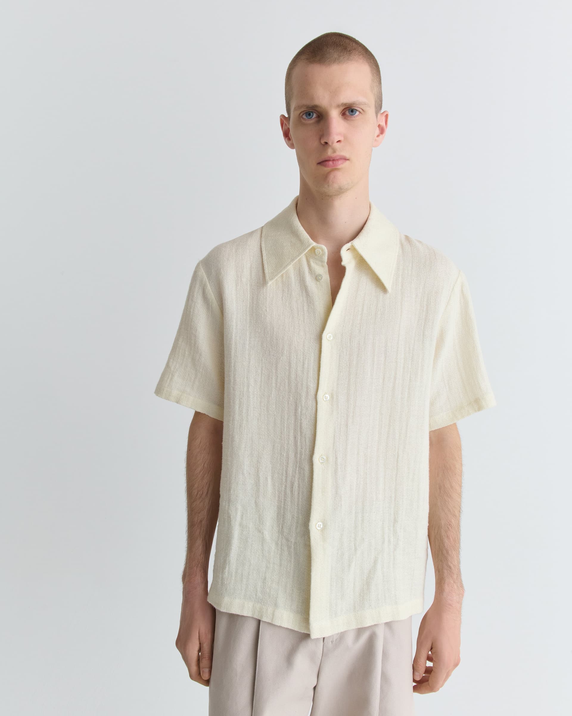 1457_76678ecef3-18_dayot_shirt_dog_days_ecru_1215-large