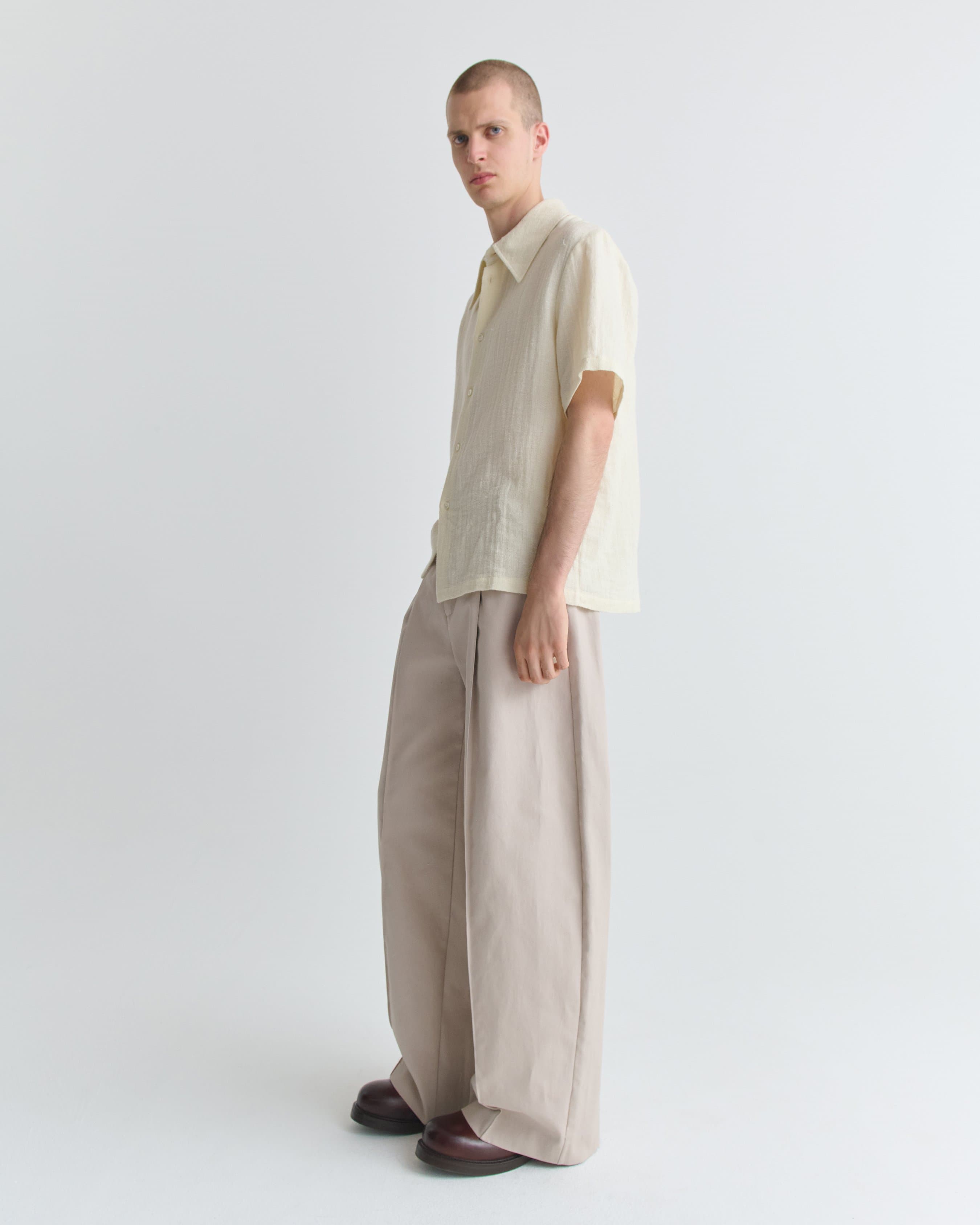 1457_7a580e371c-18_dayot_shirt_dog_days_ecru_1220-large