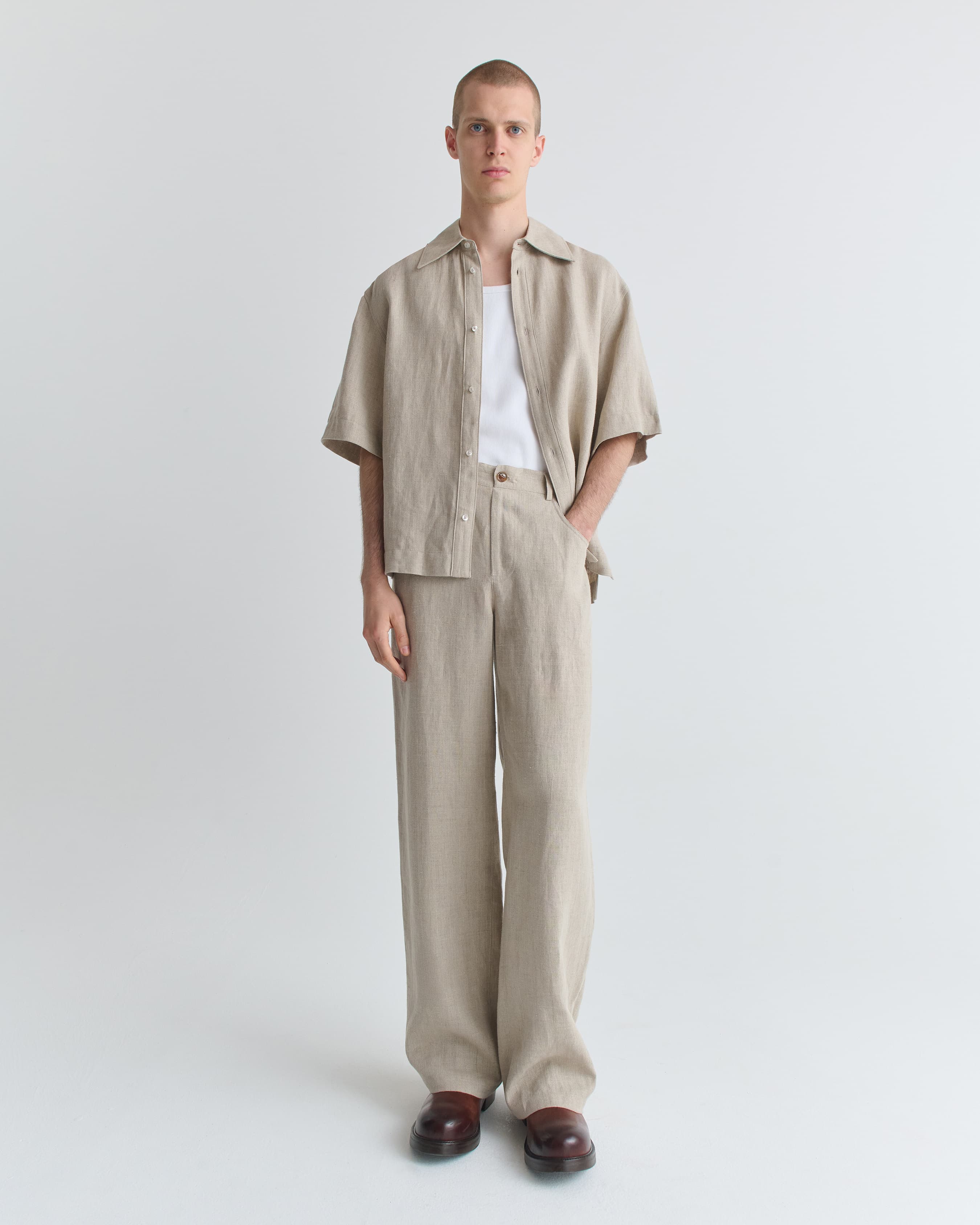 1463_9aa3af7bc8-10_dao_shirt_beige_concrete_linen_0643-large