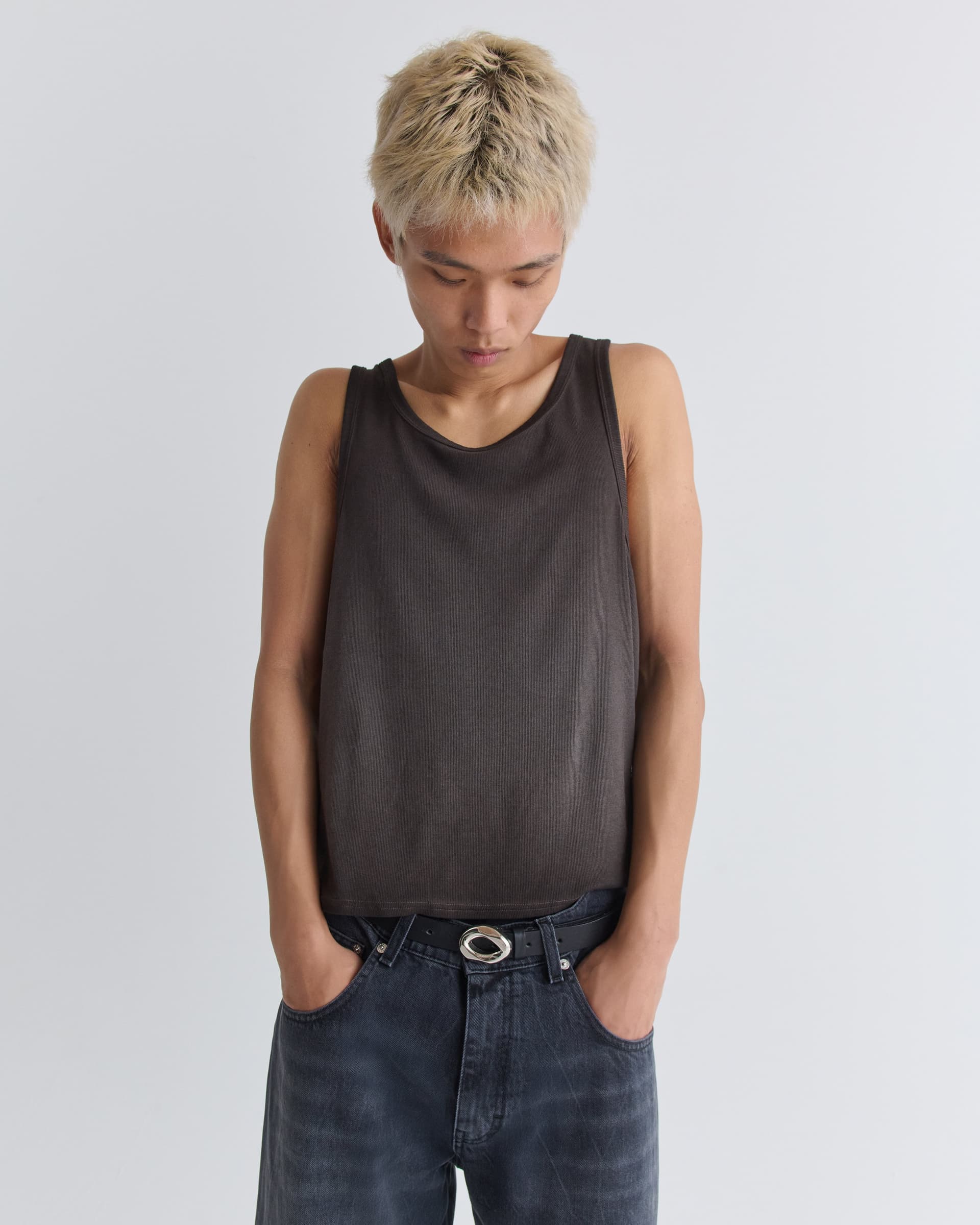 1465_5dd89d5111-13_cyril_tank_top_grease_0638-large