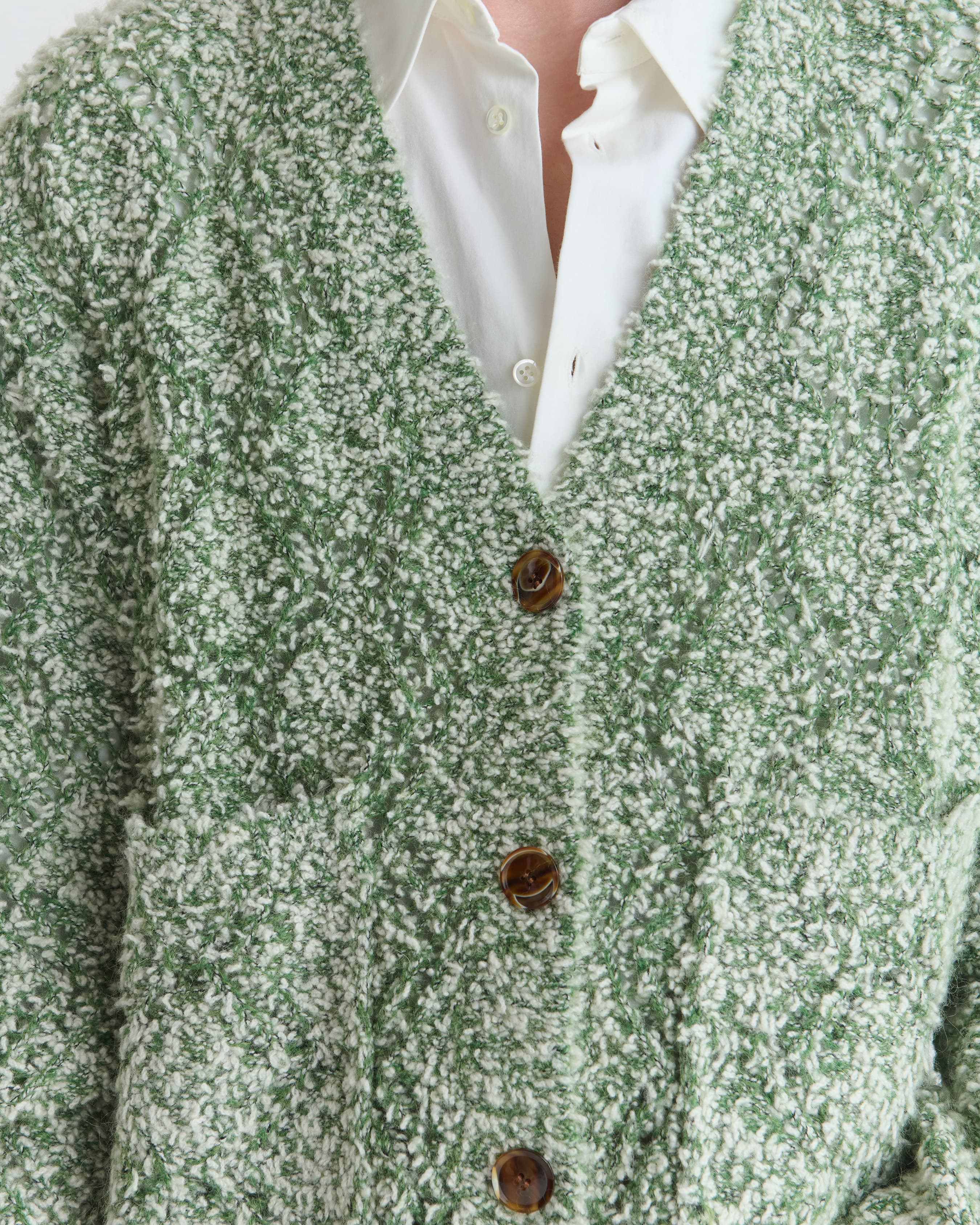 1477_0af4a22a85-13_abain_cardigan_zoysia_field_0658-large