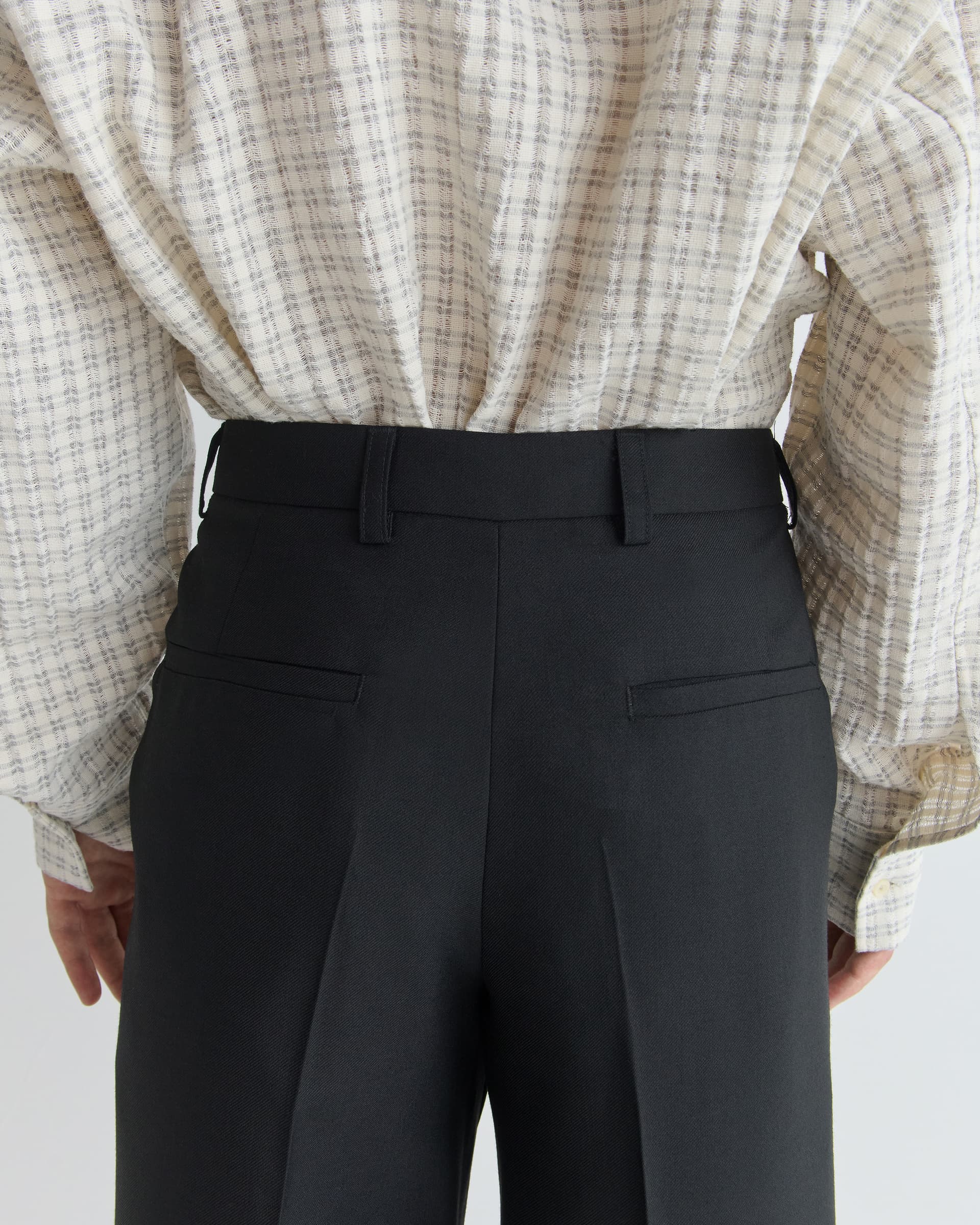1481_41f9df6c70-08_jeon_trousers_fine_black_wool_0431-large