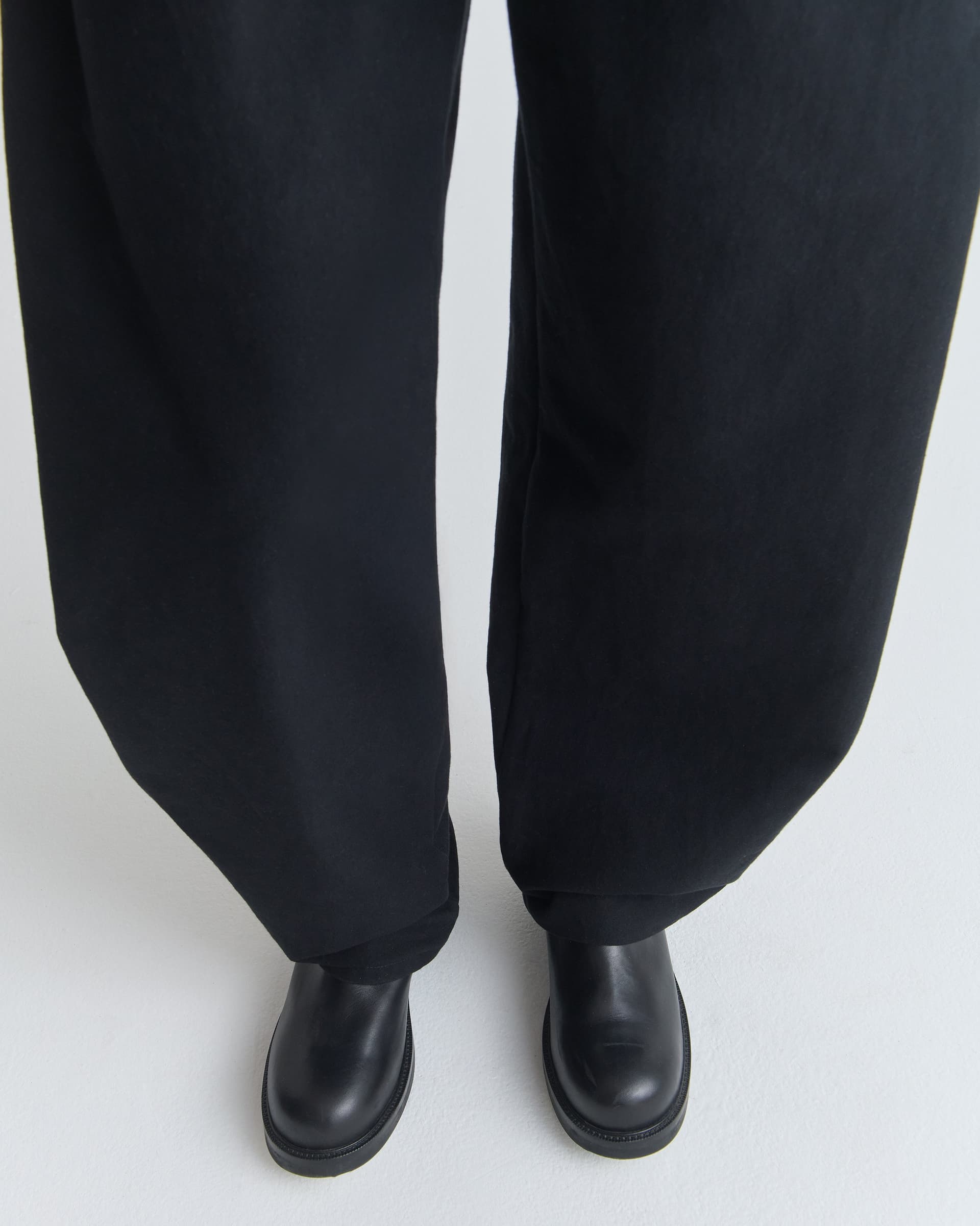 1487_21265db26f-06_joshua_trouser_evening_black_twill_0468-large